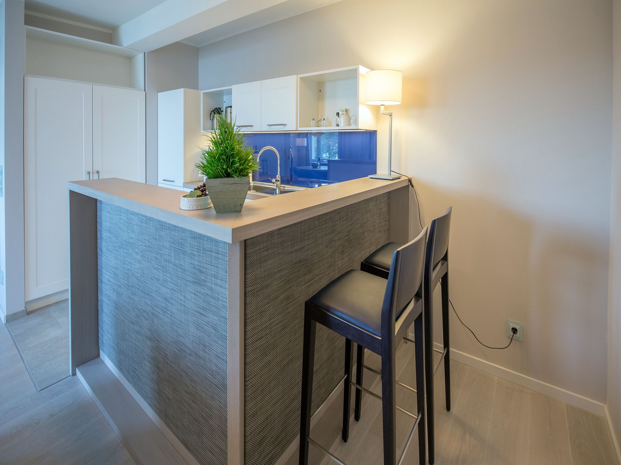 Dünenresidenz Prora Ferienwohnung mit Meerblick, 1 Schlafzimmer und Balkon (NP/401) Insel Rügen - Küche / Küchenzeile