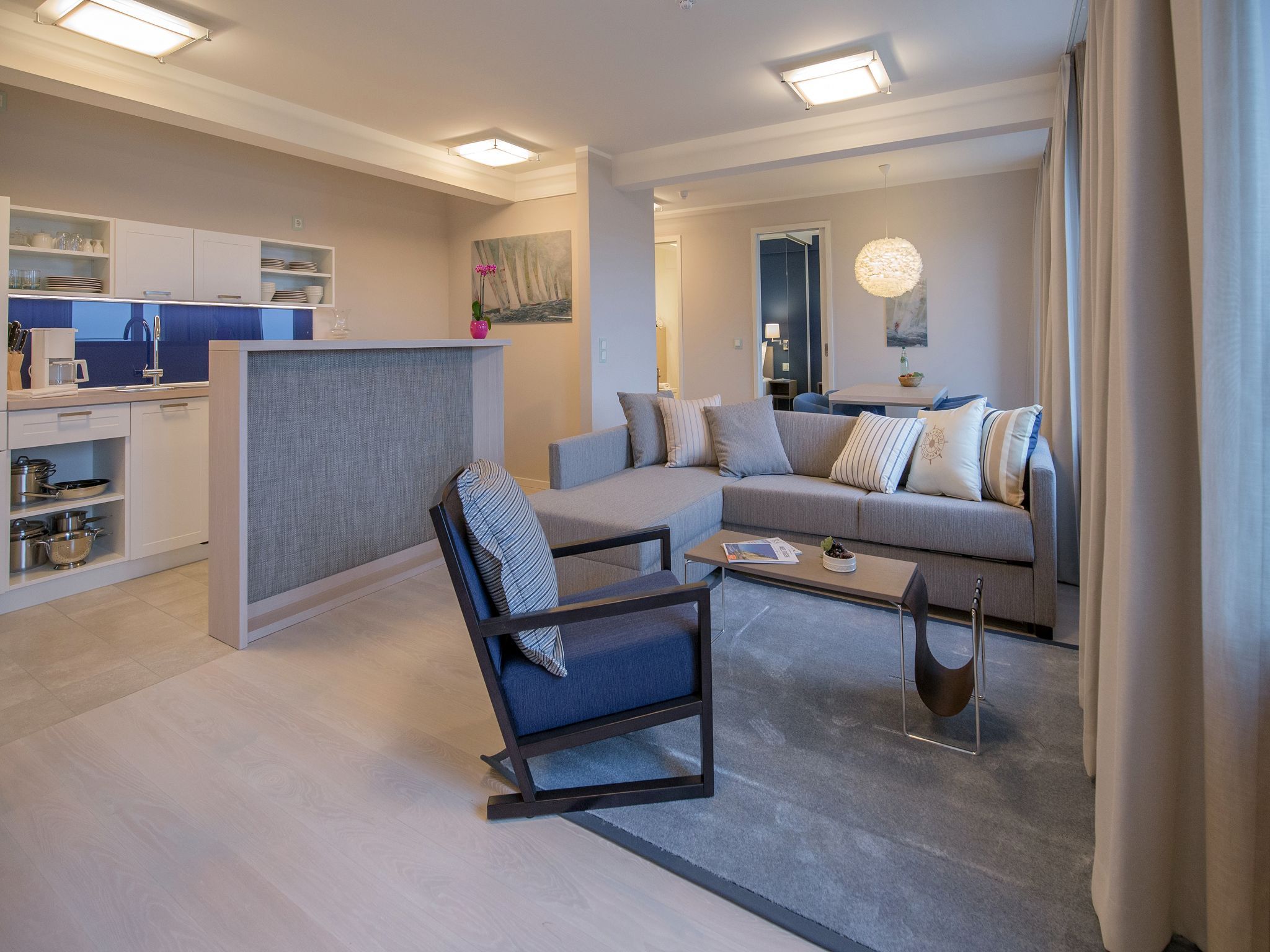 Dünenresidenz Prora Ferienwohnung mit Meerblick, 2 Schlafzimmern und Balkon (NP/403) Insel Rügen - Wohnzimmer