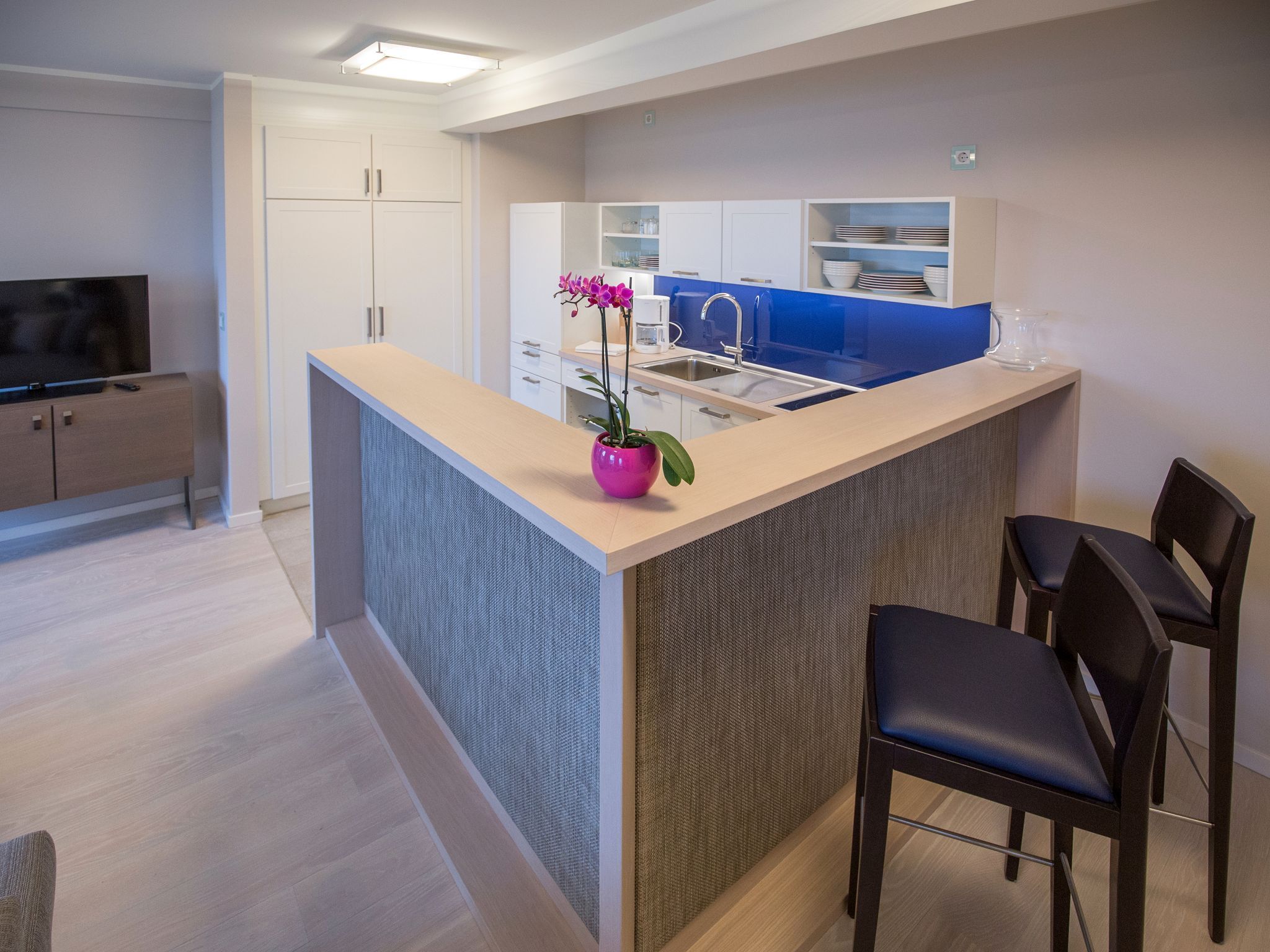 Dünenresidenz Prora Ferienwohnung mit Meerblick, 2 Schlafzimmern und Balkon (NP/403) Insel Rügen - Küche / Küchenzeile