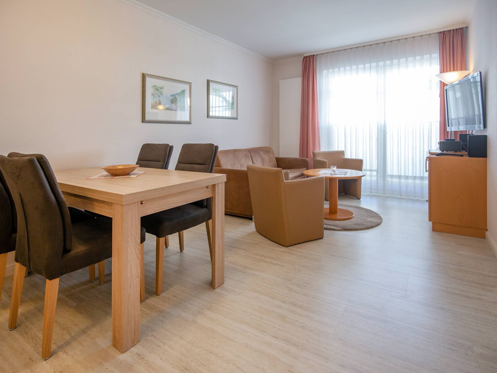 Strandvillen Binz Ferienwohnung mit 1 Schlafzimmer und Balkon (AH/627) Insel Rügen - Wohnzimmer