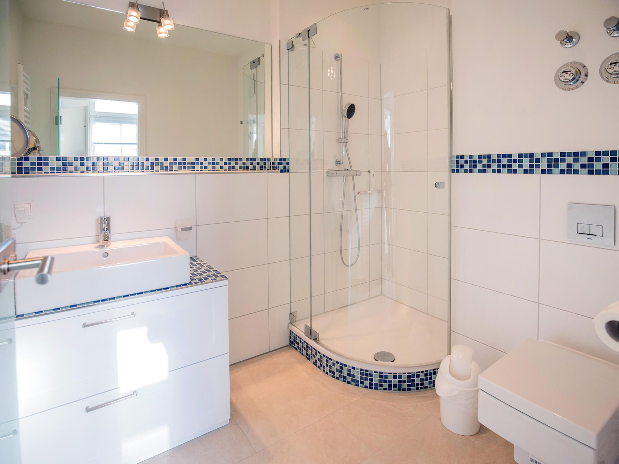 Strandvillen Binz Ferienwohnung mit 1 Schlafzimmer und Balkon (SV/007) Insel Rügen - Badezimmer