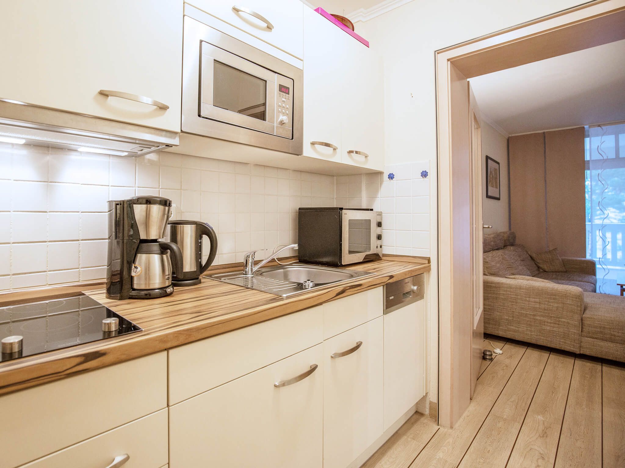 Strandvillen Binz Ferienwohnung mit Meerblick, 1 Schlafzimmer und Balkon (SV/617) Insel Rügen - Küche / Küchenzeile