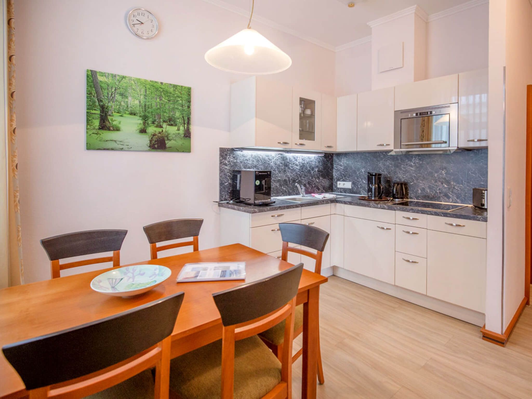 Strandvillen Binz Ferienwohnung mit Meerblick und 2 Schlafzimmern (SV/708) Insel Rügen - Küche / Küchenzeile