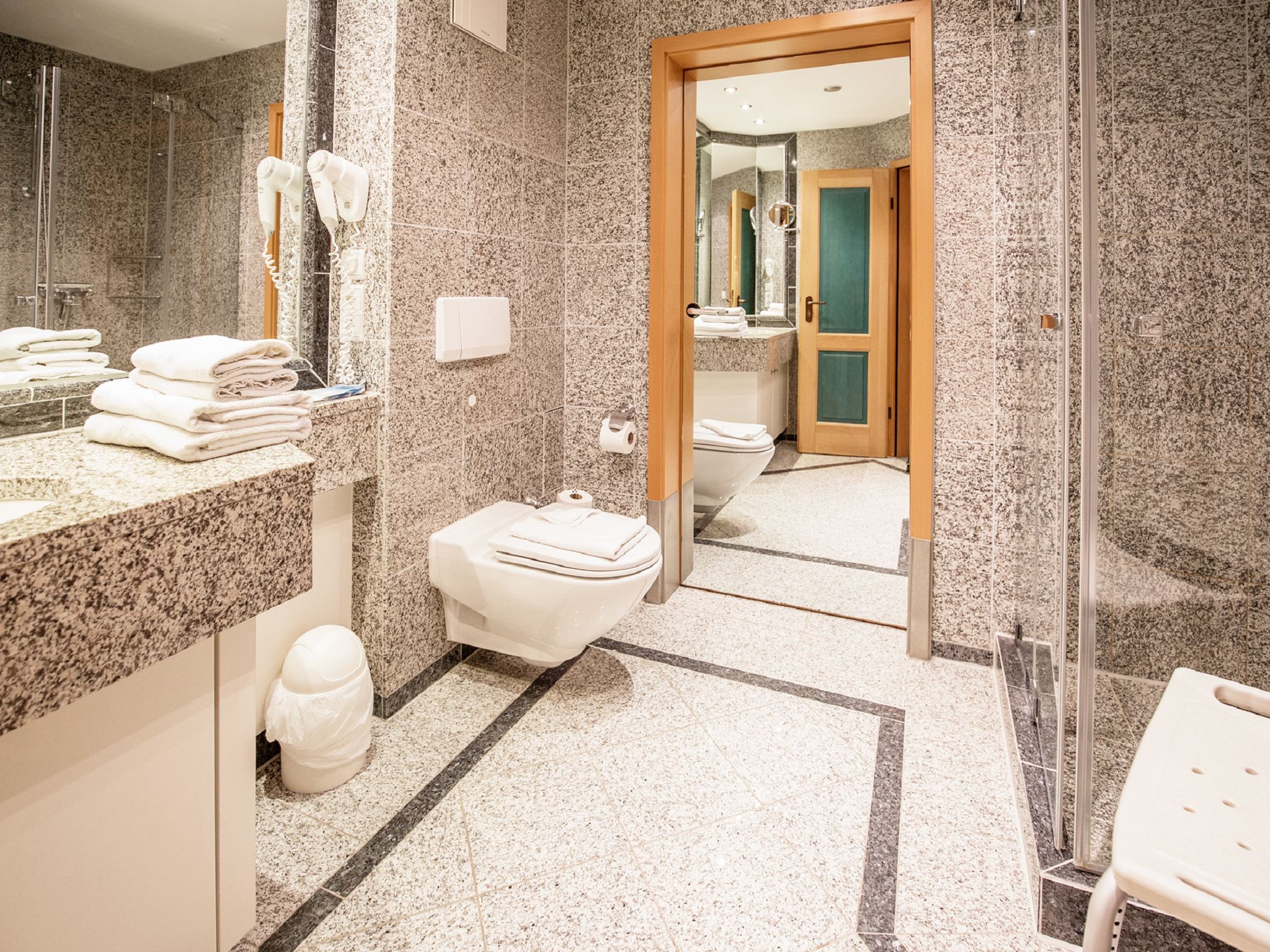 Dünenpark Binz Komfort Ferienwohnung mit 1 Schlafzimmer und Terrasse im Erdgeschoss (002) Insel Rügen - Badezimmer