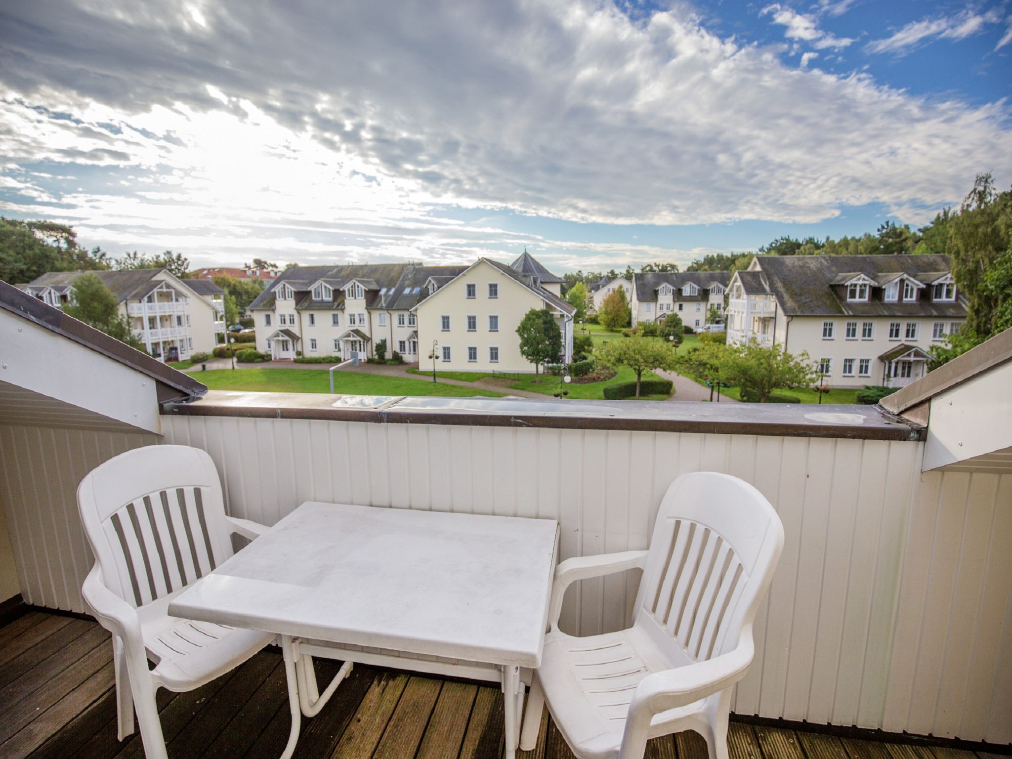 Dünenpark Binz Komfort Ferienwohnung mit 1 Schlafzimmer und Balkon im Dachgeschoss (011) Insel Rügen - Balkon