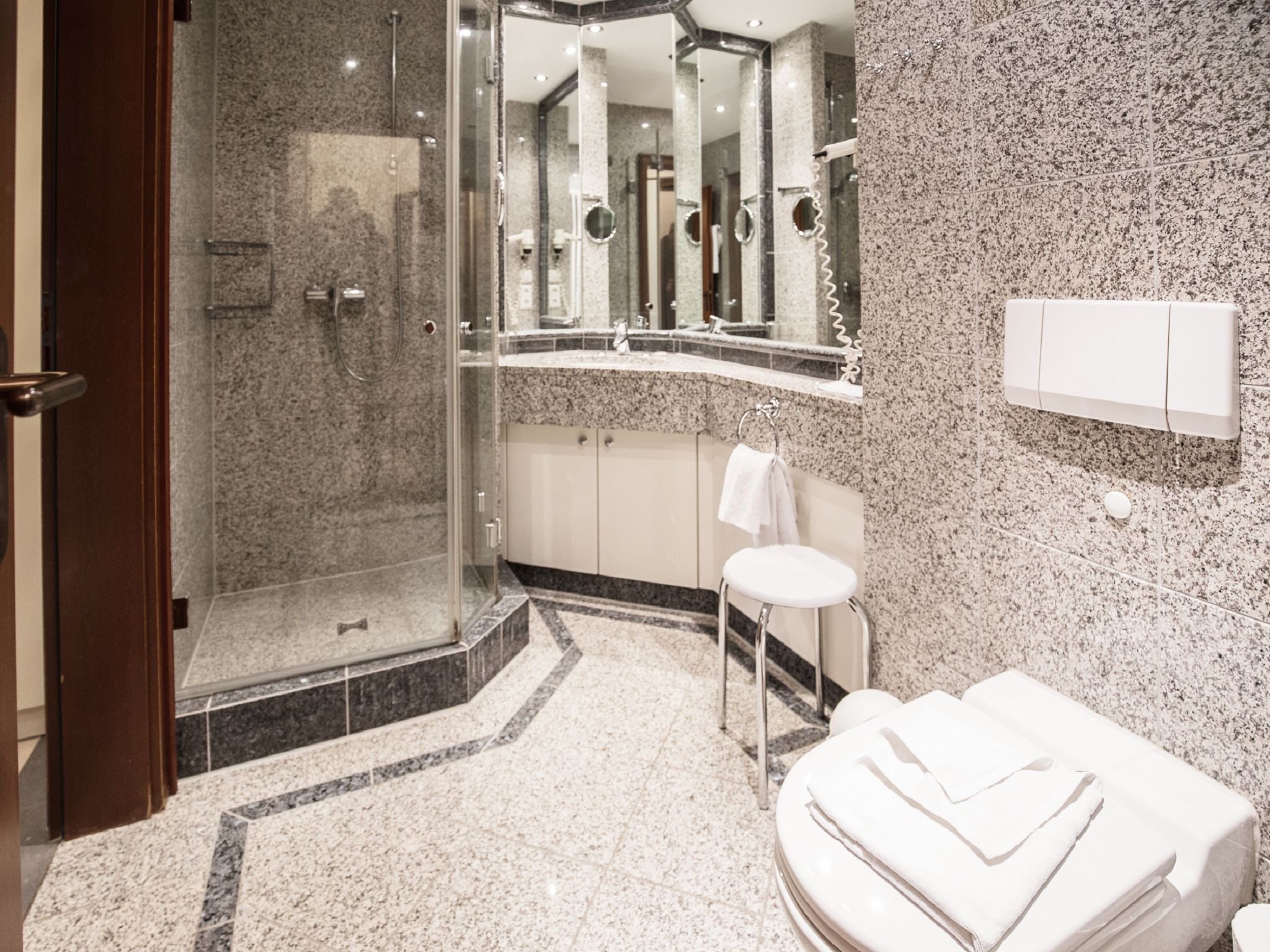 Dünenpark Binz Komfort Ferienwohnung mit 1 Schlafzimmer und Terrasse im Erdgeschoss (026) Insel Rügen - Badezimmer