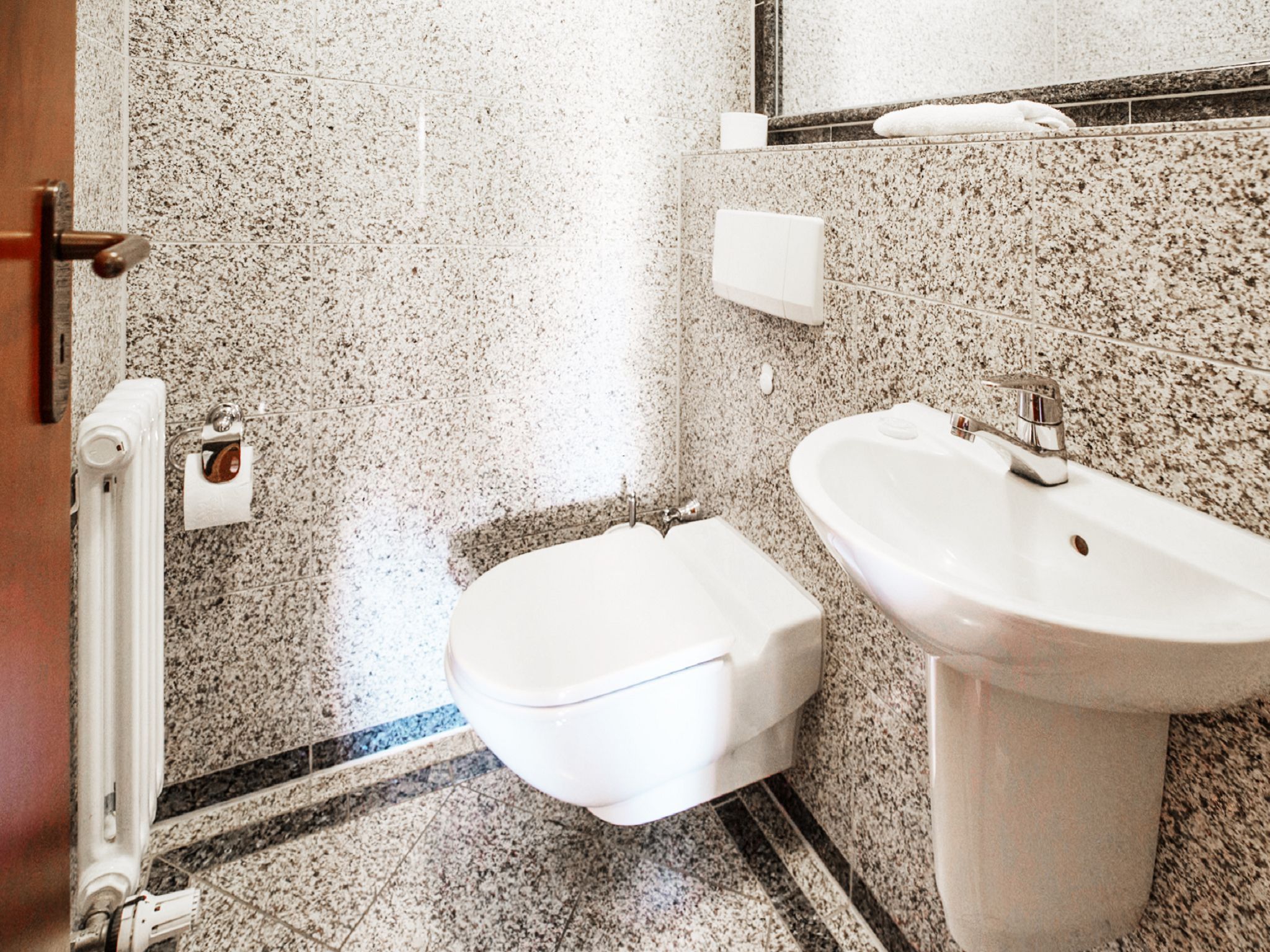 Dünenpark Binz Komfortplus Ferienwohnung mit 2 Schlafzimmern und Balkon im Dachgeschoss (032) Insel Rügen - Schlafzimmer