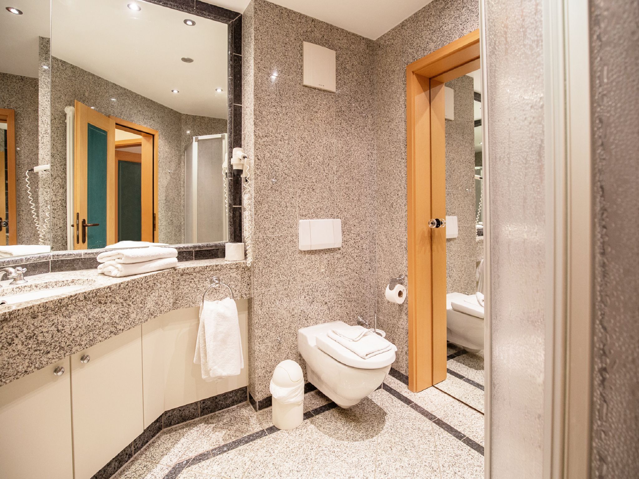 Dünenpark Binz Komfort Ferienwohnung mit 1 Schlafzimmer und Balkon im Obergeschoss (066) Insel Rügen - Badezimmer