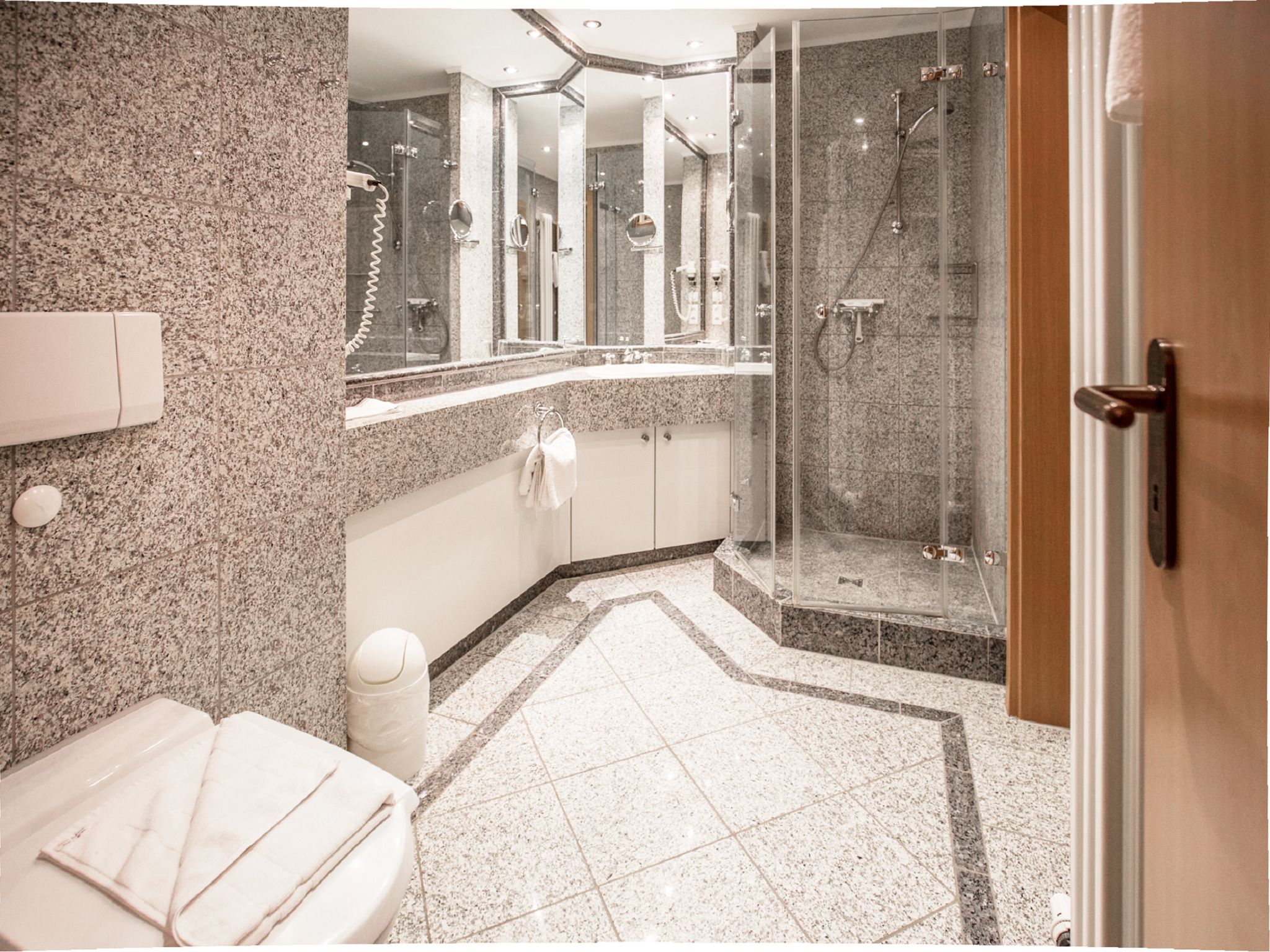 Dünenpark Binz Komfortplus Ferienwohnung mit 1 Schlafzimmer und Terrasse im Erdgeschoss (101) Insel Rügen - Badezimmer