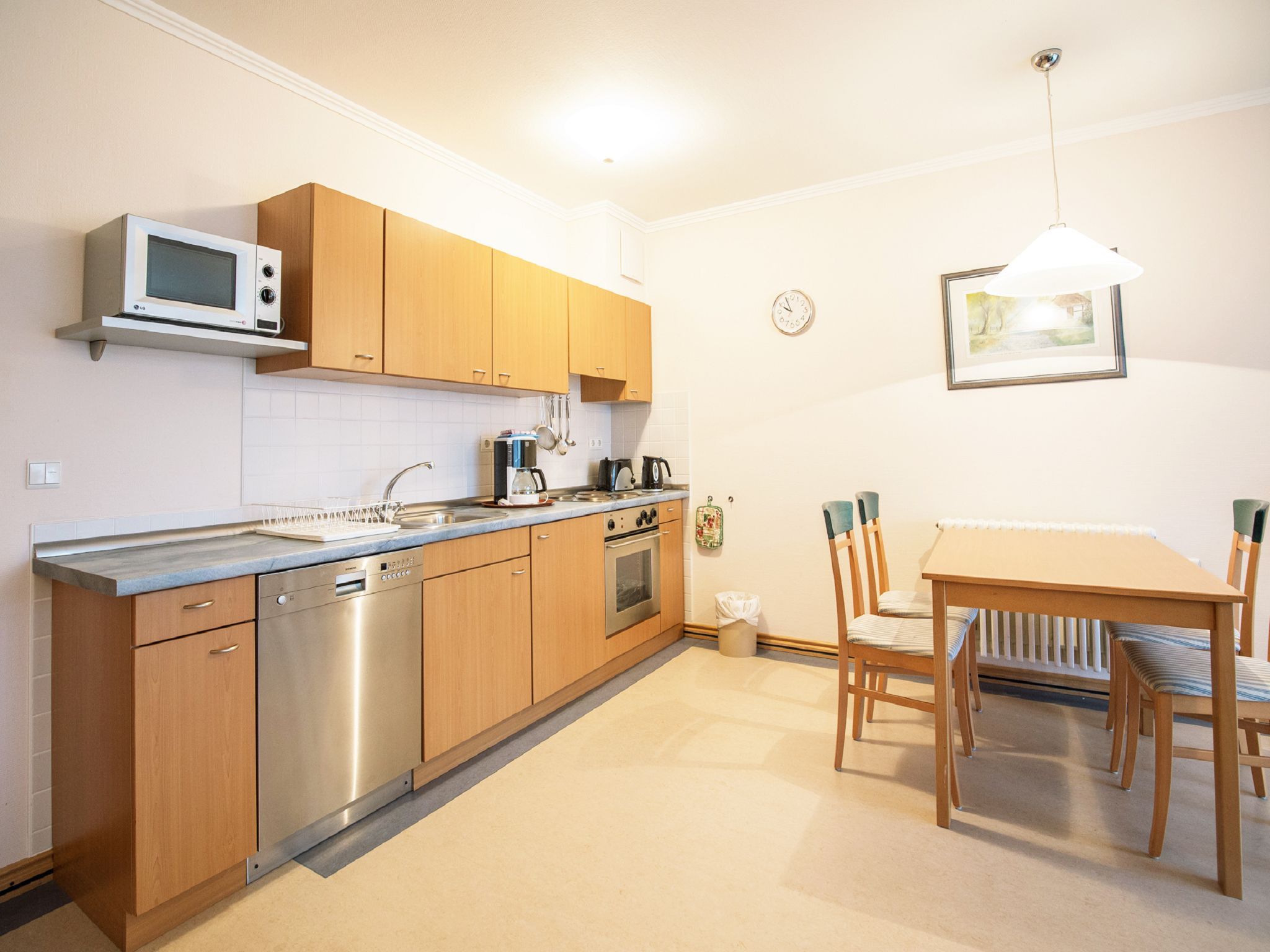 Dünenpark Binz Komfort Ferienwohnung mit 1 Schlafzimmer und Balkon im Obergeschoss (120) Insel Rügen - Küche / Küchenzeile