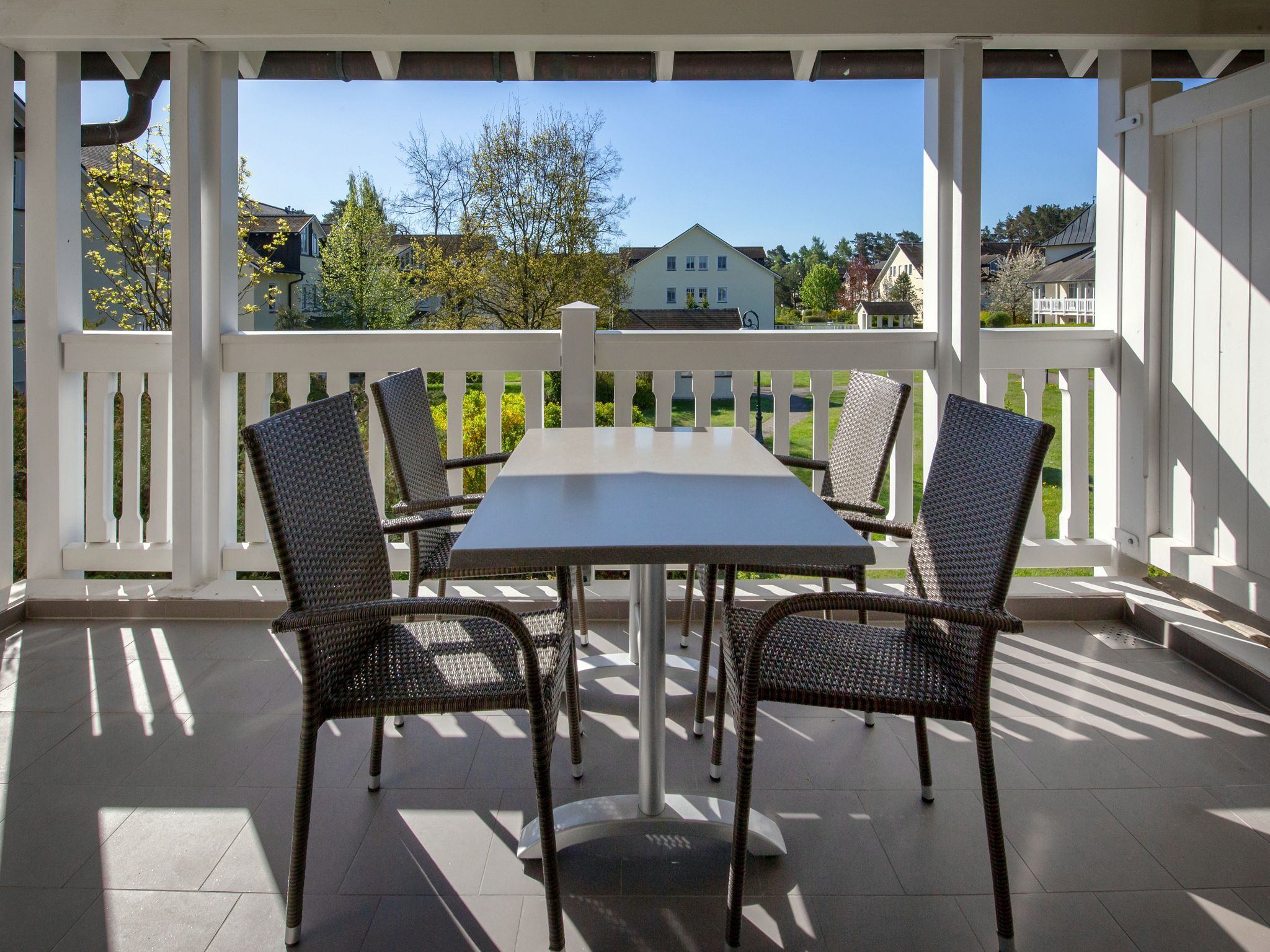 Dünenpark Binz Komfortplus Ferienwohnung mit 1 Schlafzimmer und Balkon im Obergeschoss (122) Insel Rügen - Balkon