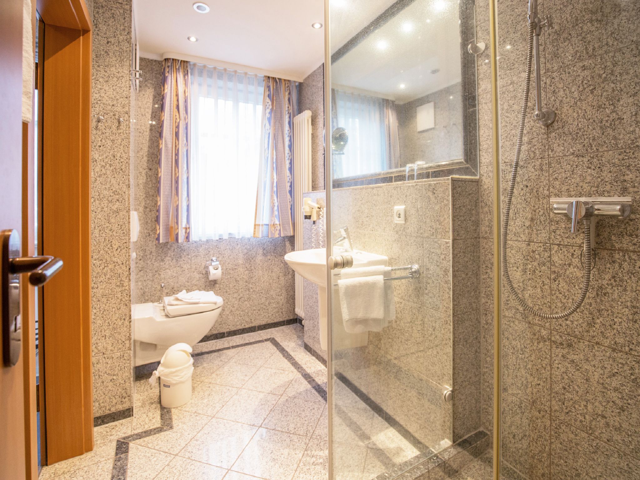 Dünenpark Binz Komfort Ferienwohnung mit 1 Schlafzimmer und Terrasse im Erdgeschoss (130) Insel Rügen - Badezimmer