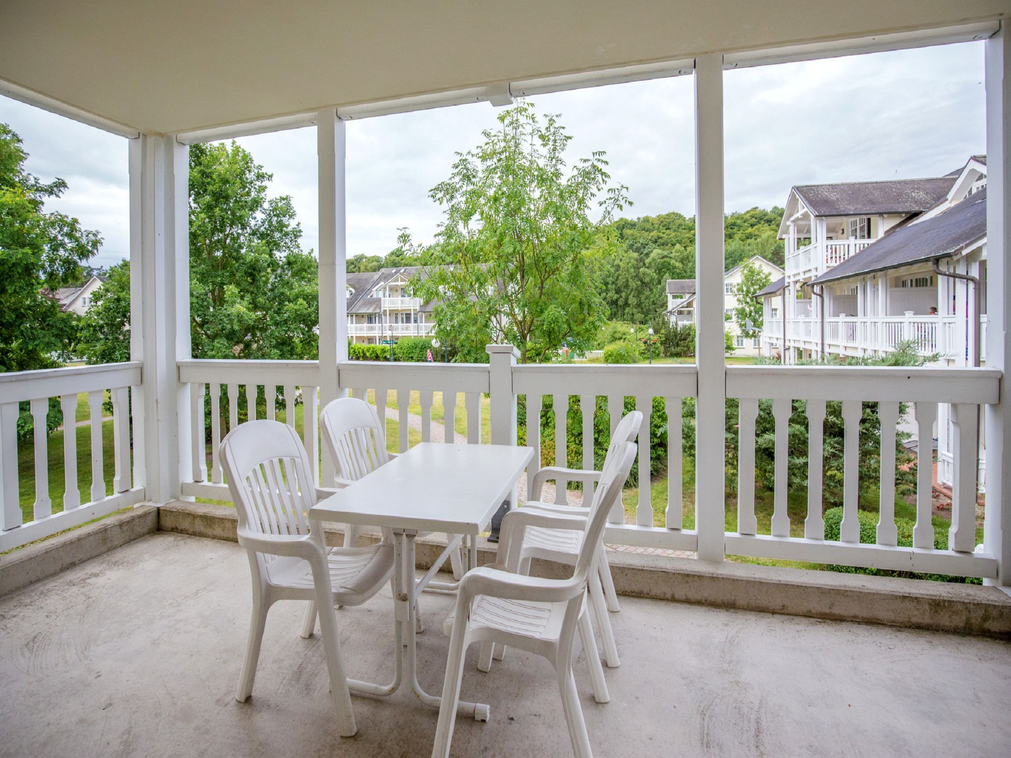 Dünenpark Binz Komfort Ferienwohnung mit 1 Schlafzimmer und Balkon im Obergeschoss (143) Insel Rügen - Balkon