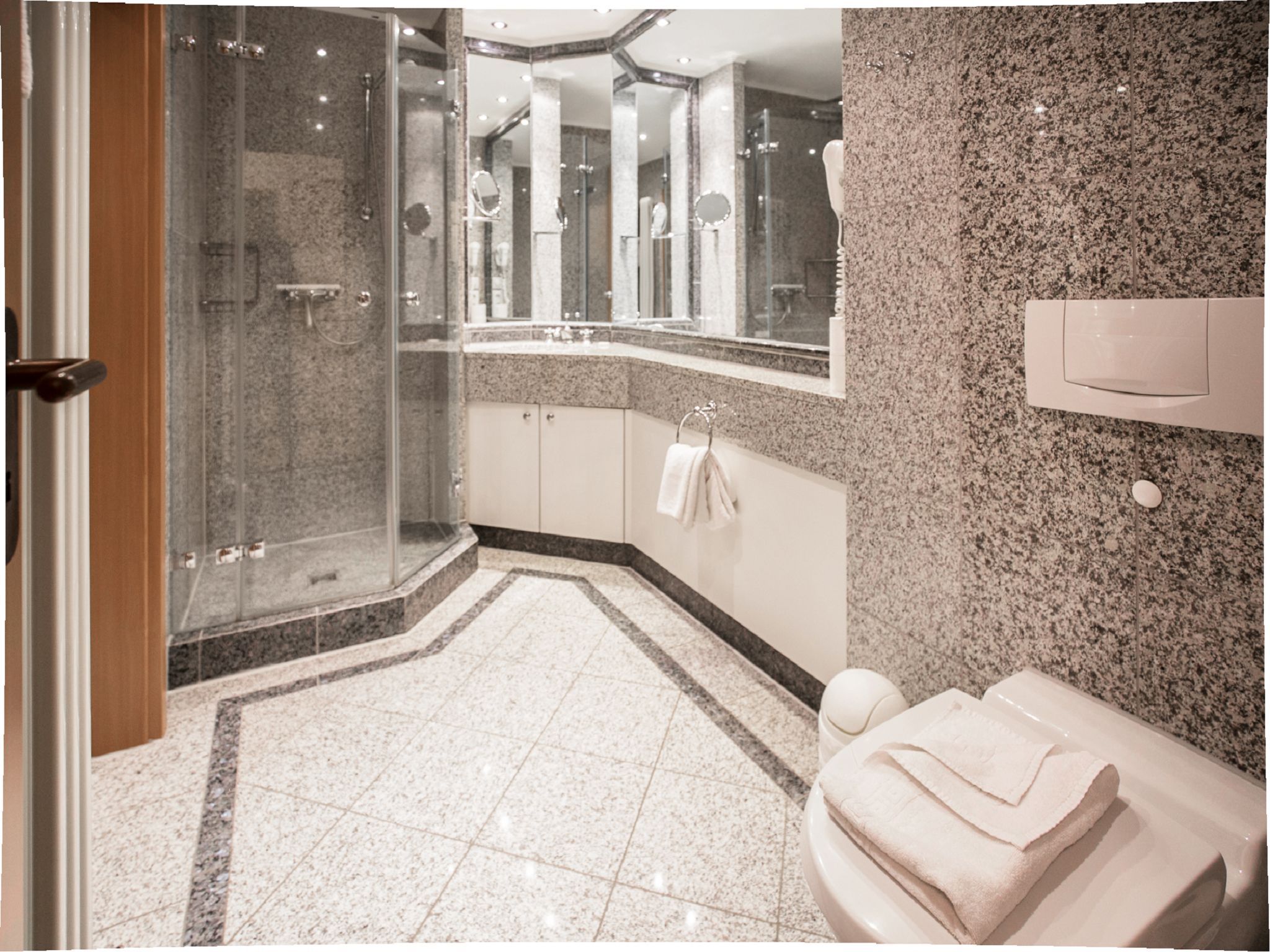 Dünenpark Binz Komfort Ferienwohnung mit 1 Schlafzimmer und Terrasse im Erdgeschoss (152) Insel Rügen - Badezimmer