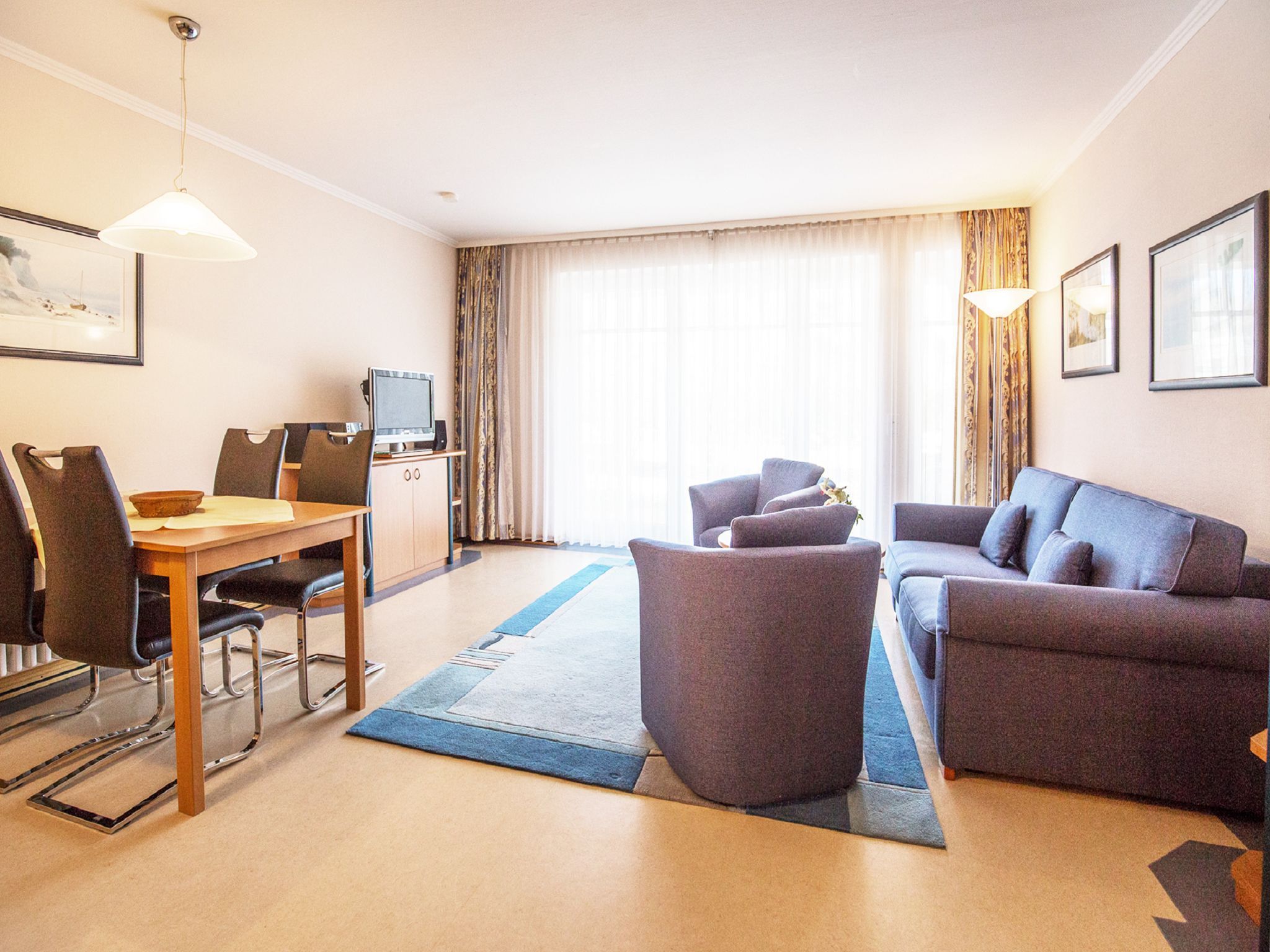 Dünenpark Binz Komfort Ferienwohnung mit 1 Schlafzimmer und Terrasse im Erdgeschoss (176) Insel Rügen - Wohnzimmer