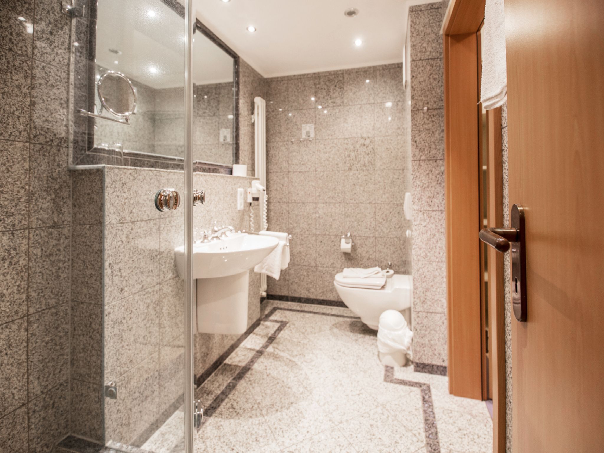 Dünenpark Binz Komfort Ferienwohnung mit 1 Schlafzimmer und Balkon im Obergeschoss (179) Insel Rügen - Badezimmer