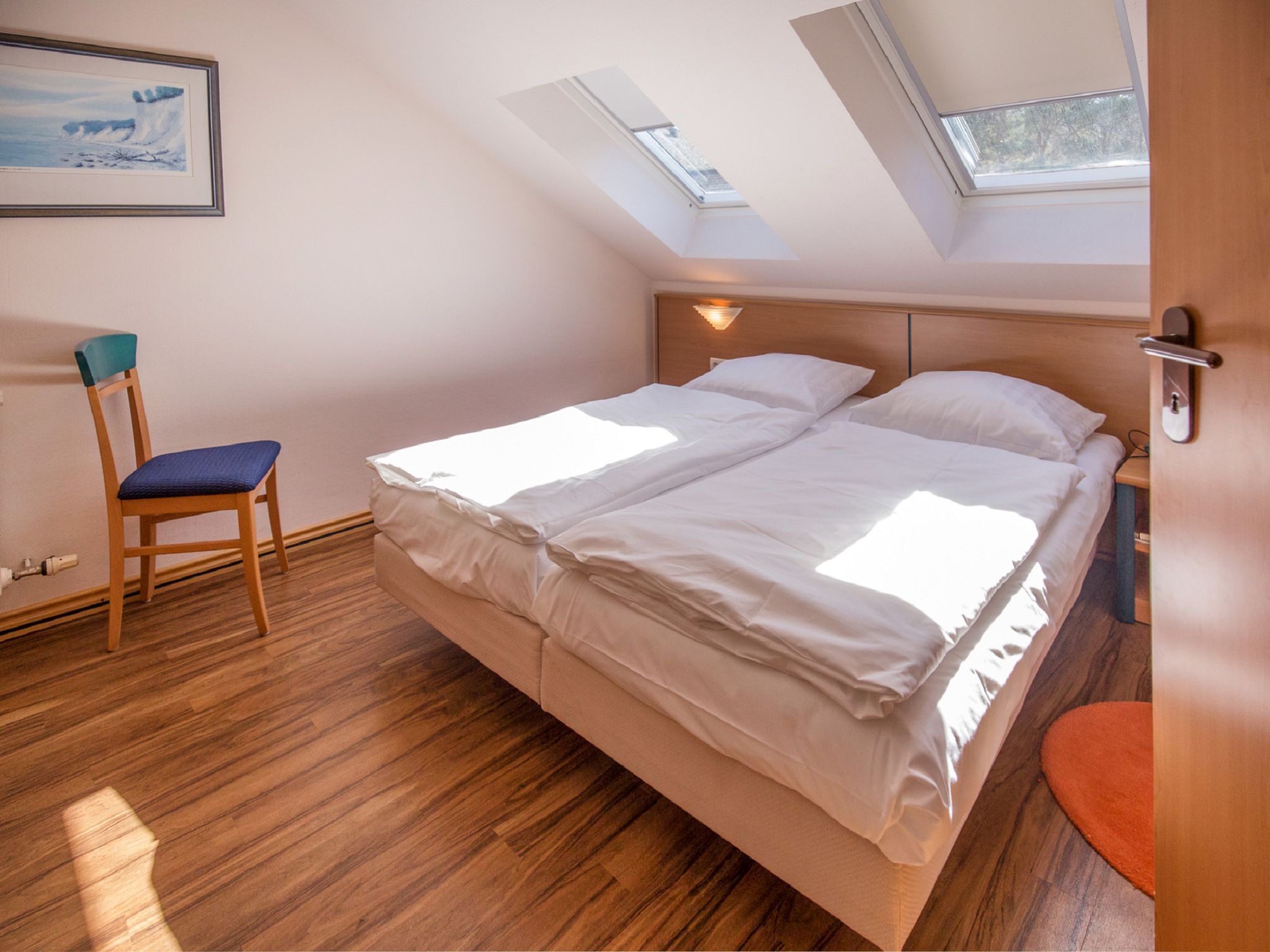 Dünenpark Binz Komfortplus Ferienwohnung mit 1 Schlafzimmer und Balkon im Dachgeschoss (183) Insel Rügen - Schlafzimmer