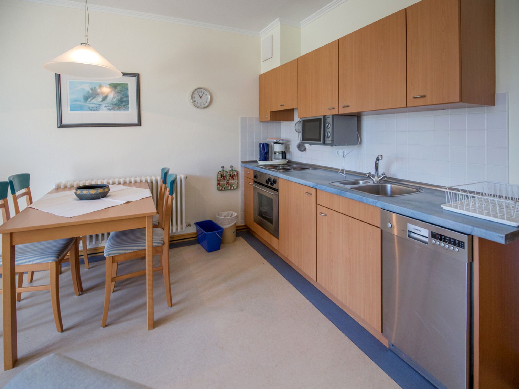 Dünenpark Binz Komfort Ferienwohnung mit 1 Schlafzimmer und Balkon im Dachgeschoss (185) Insel Rügen - Küche / Küchenzeile