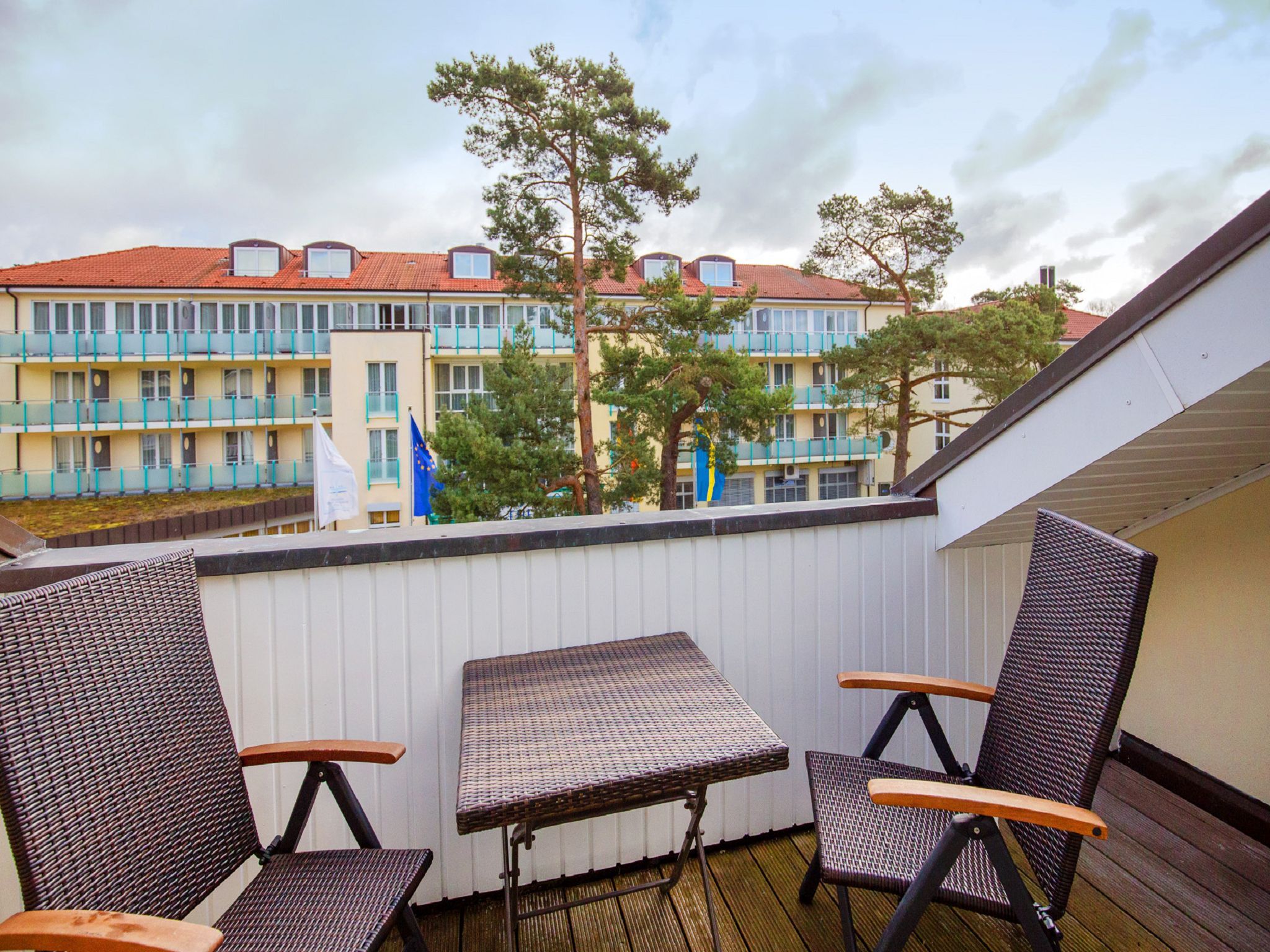 Dünenpark Binz Komfortplus Ferienwohnung mit 1 Schlafzimmer und Balkon im Dachgeschoss (210) Insel Rügen - Balkon