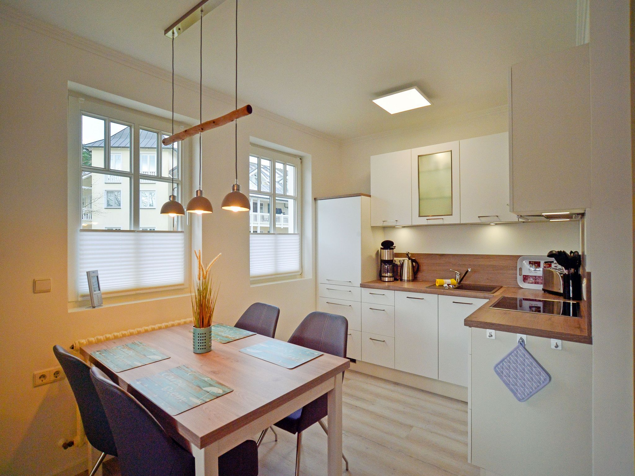 Dünenpark Binz Komfortplus Ferienwohnung mit 1 Schlafzimmer und Terrasse im Erdgeschoss (211) Insel Rügen - Küche / Küchenzeile