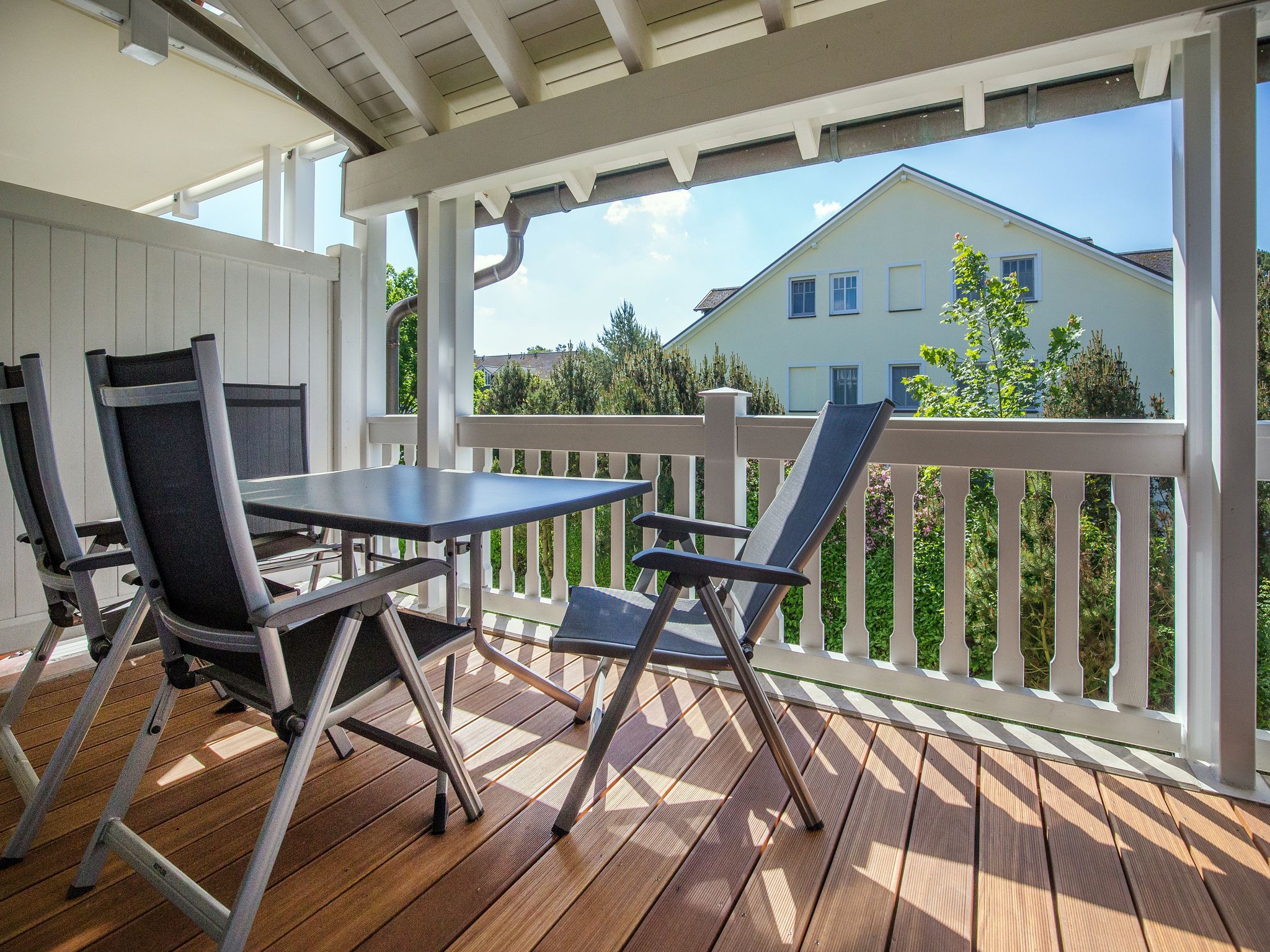 Dünenpark Binz Komfortplus Ferienwohnung mit 1 Schlafzimmer und Balkon im Obergeschoss (227) Insel Rügen - Balkon