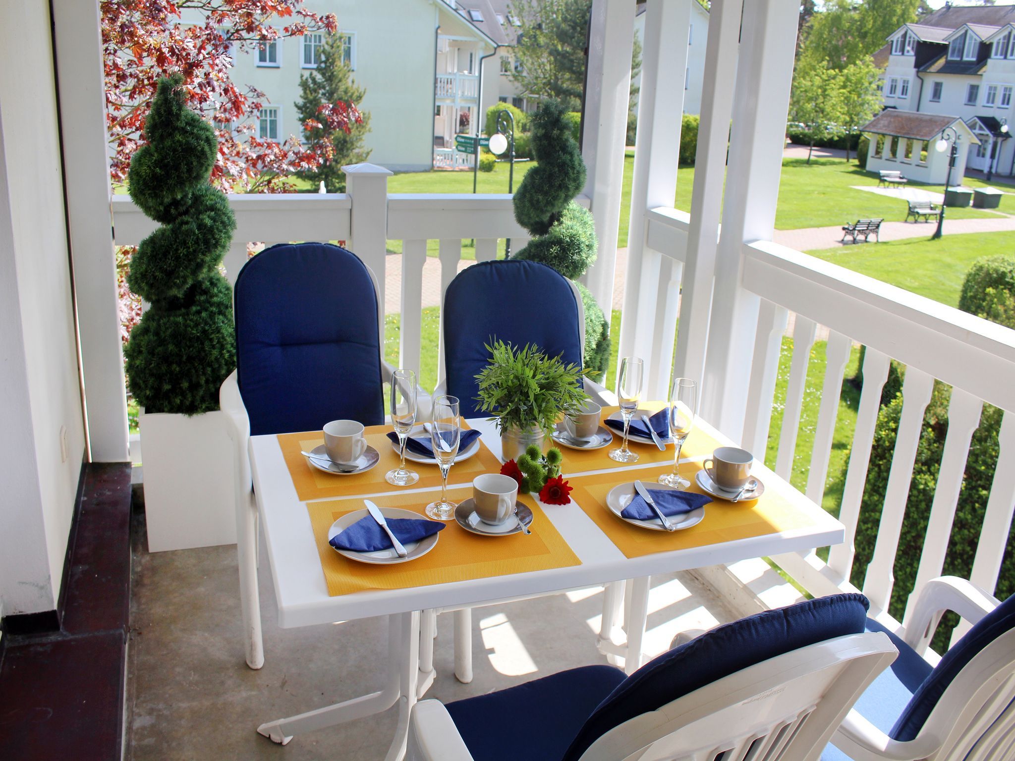 Dünenpark Binz Komfortplus Ferienwohnung mit 1 Schlafzimmer und Balkon im Obergeschoss (230) Insel Rügen - Balkon