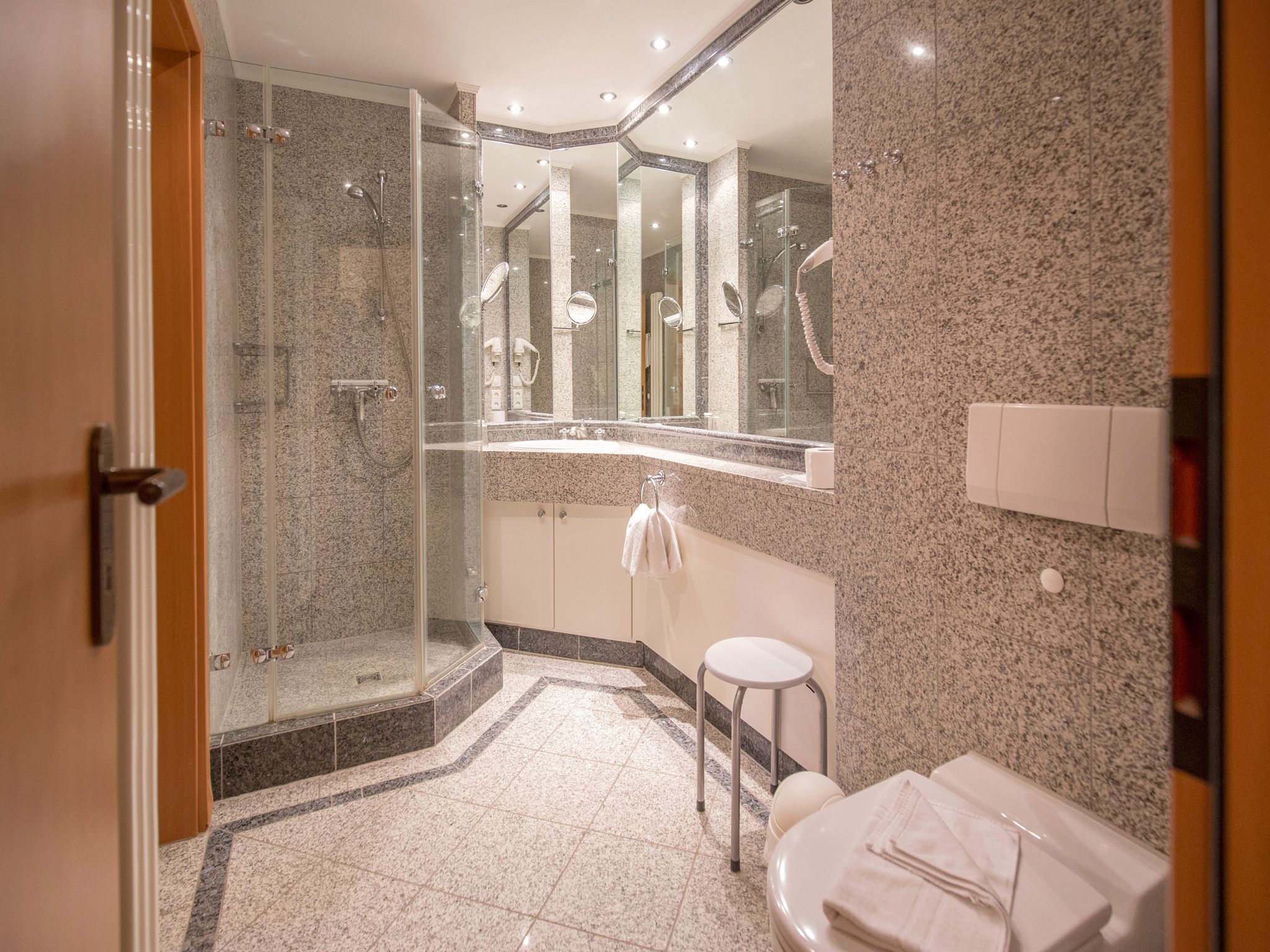 Dünenpark Binz Komfort Ferienwohnung mit 1 Schlafzimmer und Terrasse im Erdgeschoss (238) Insel Rügen - Badezimmer