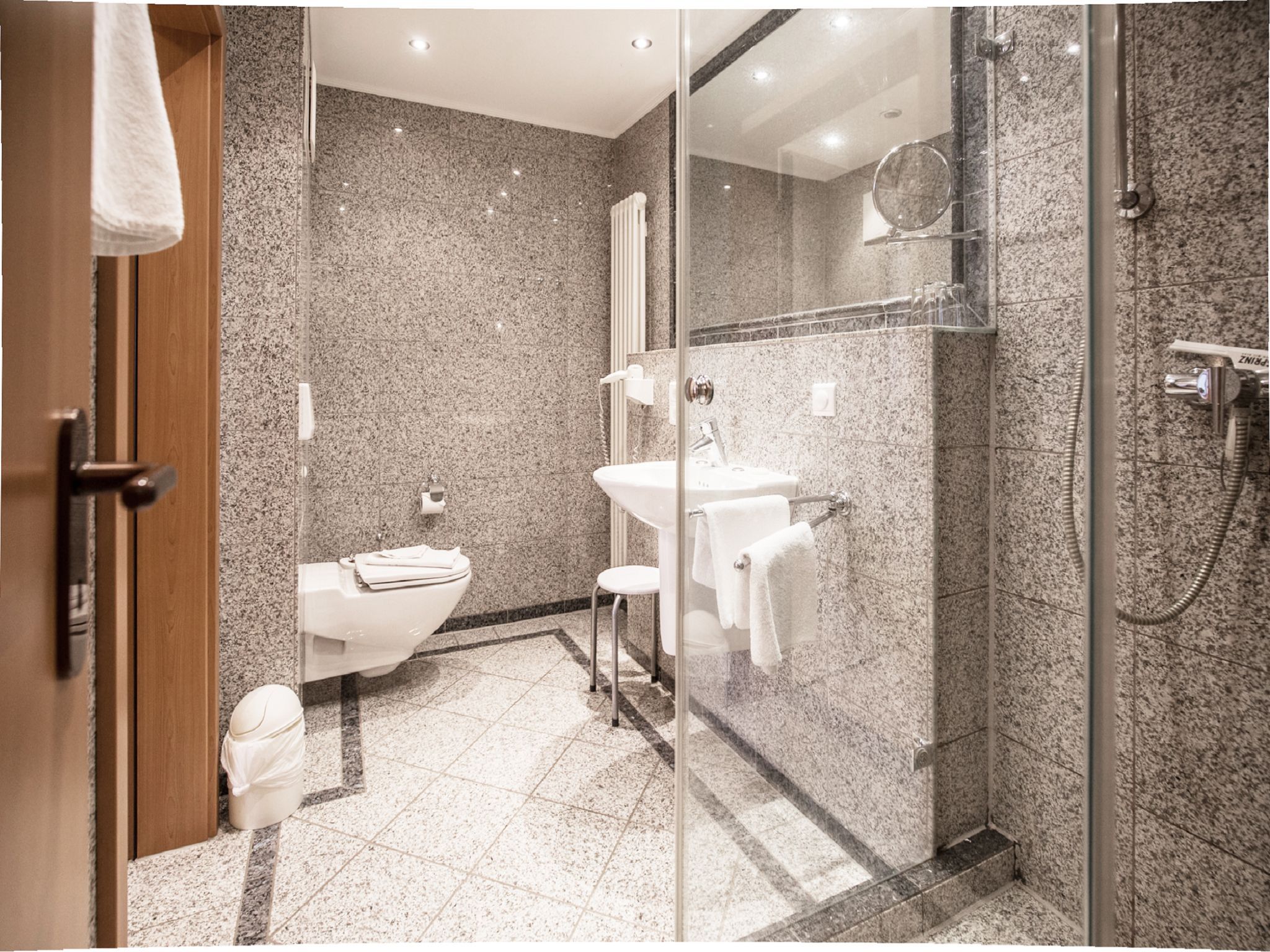 Dünenpark Binz Komfort Ferienwohnung mit 1 Schlafzimmer und Terrasse im Erdgeschoss (240) Insel Rügen - Badezimmer