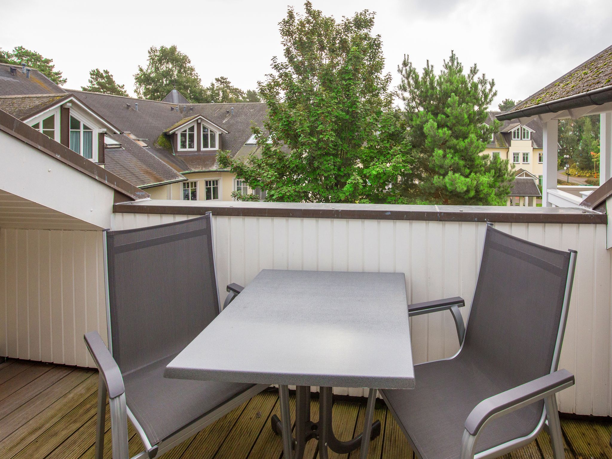 Dünenpark Binz Komfortplus Ferienwohnung mit 1 Schlafzimmer und Balkon im Dachgeschoss (247) Insel Rügen - Balkon