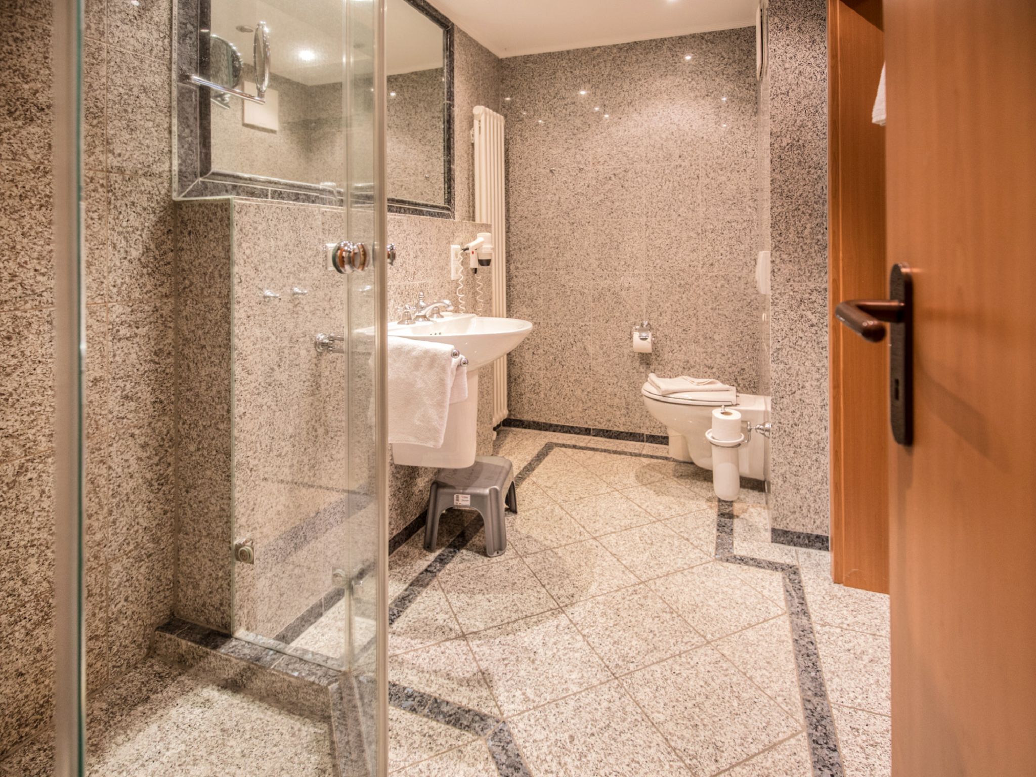 Dünenpark Binz Komfort Ferienwohnung mit 1 Schlafzimmer und Terrasse im Erdgeschoss (249) Insel Rügen - Badezimmer