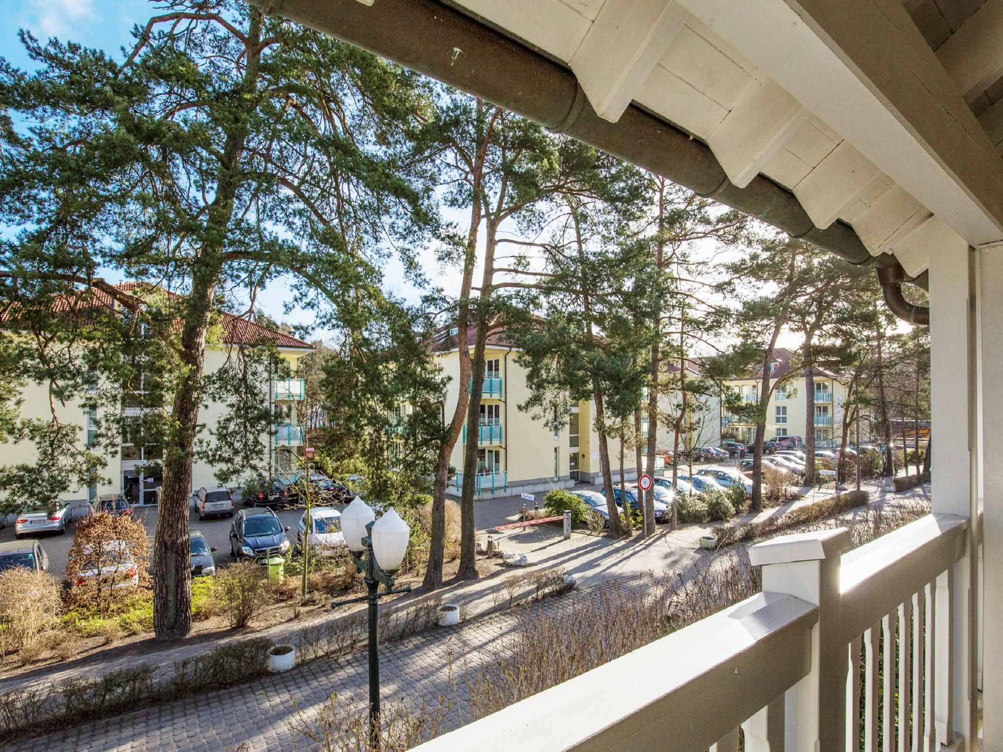 Dünenpark Binz Komfortplus Ferienwohnung mit 1 Schlafzimmer und Balkon im Obergeschoss (253) Insel Rügen - Balkon