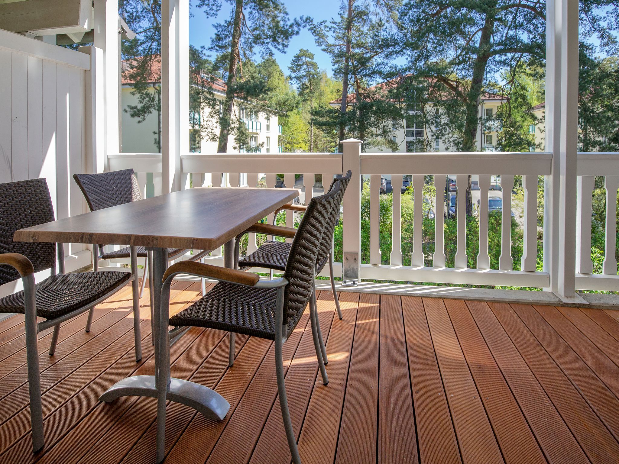 Dünenpark Binz Komfortplus Ferienwohnung mit 1 Schlafzimmer und Balkon im Obergeschoss (254) Insel Rügen - Balkon