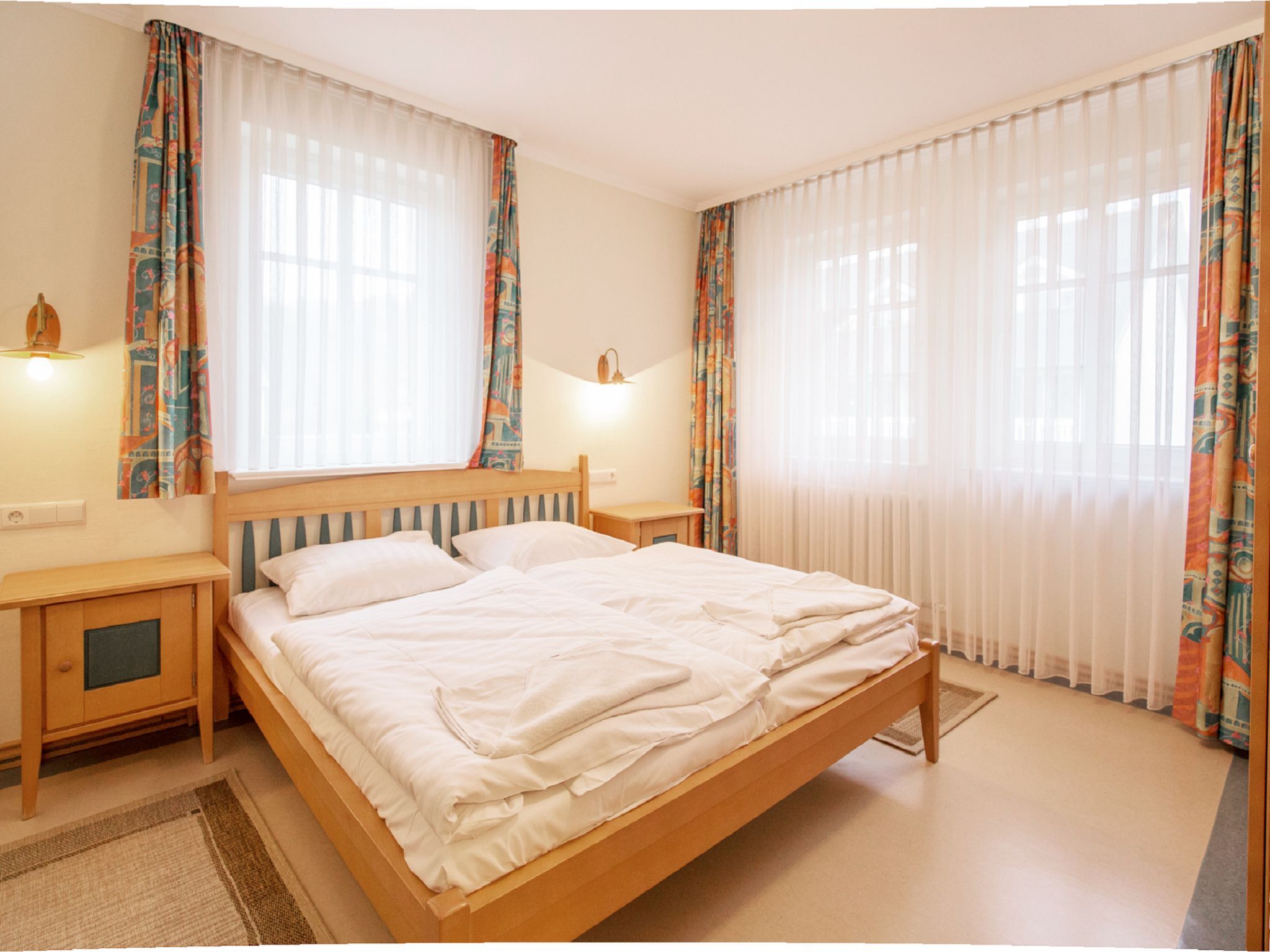 Dünenpark Binz Komfort Ferienwohnung mit 2 Schlafzimmern und Balkon im Obergeschoss (265) Insel Rügen - Schlafzimmer