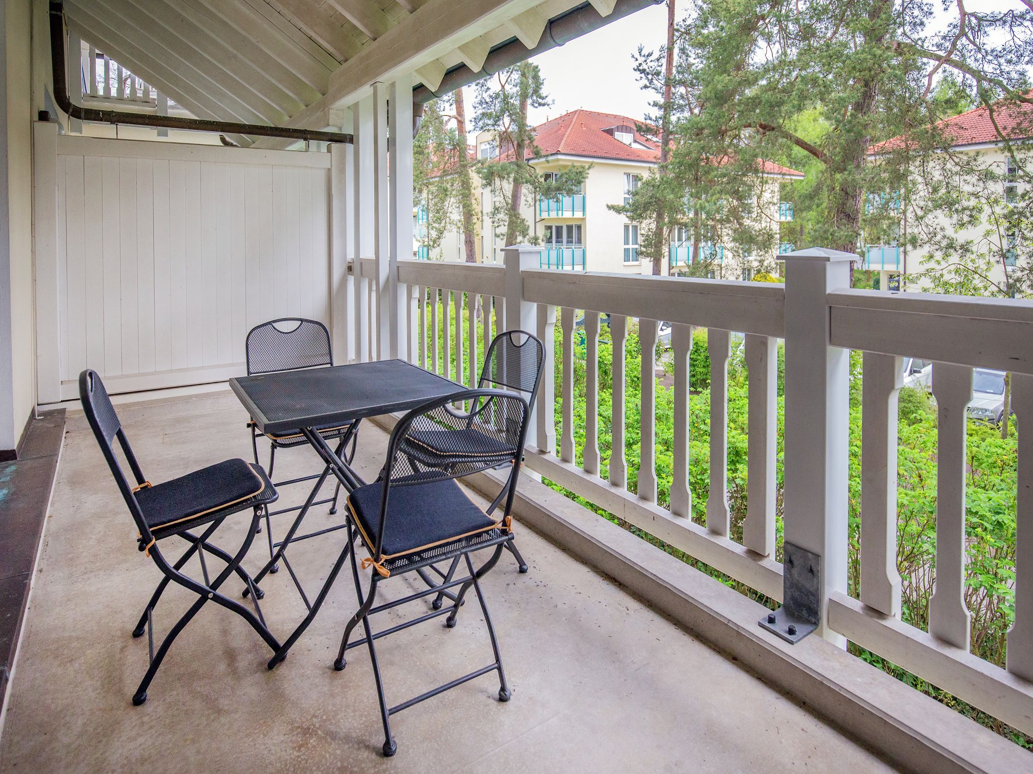 Dünenpark Binz Komfortplus Ferienwohnung mit 2 Schlafzimmern und Balkon im Obergeschoss (268) Insel Rügen - Balkon