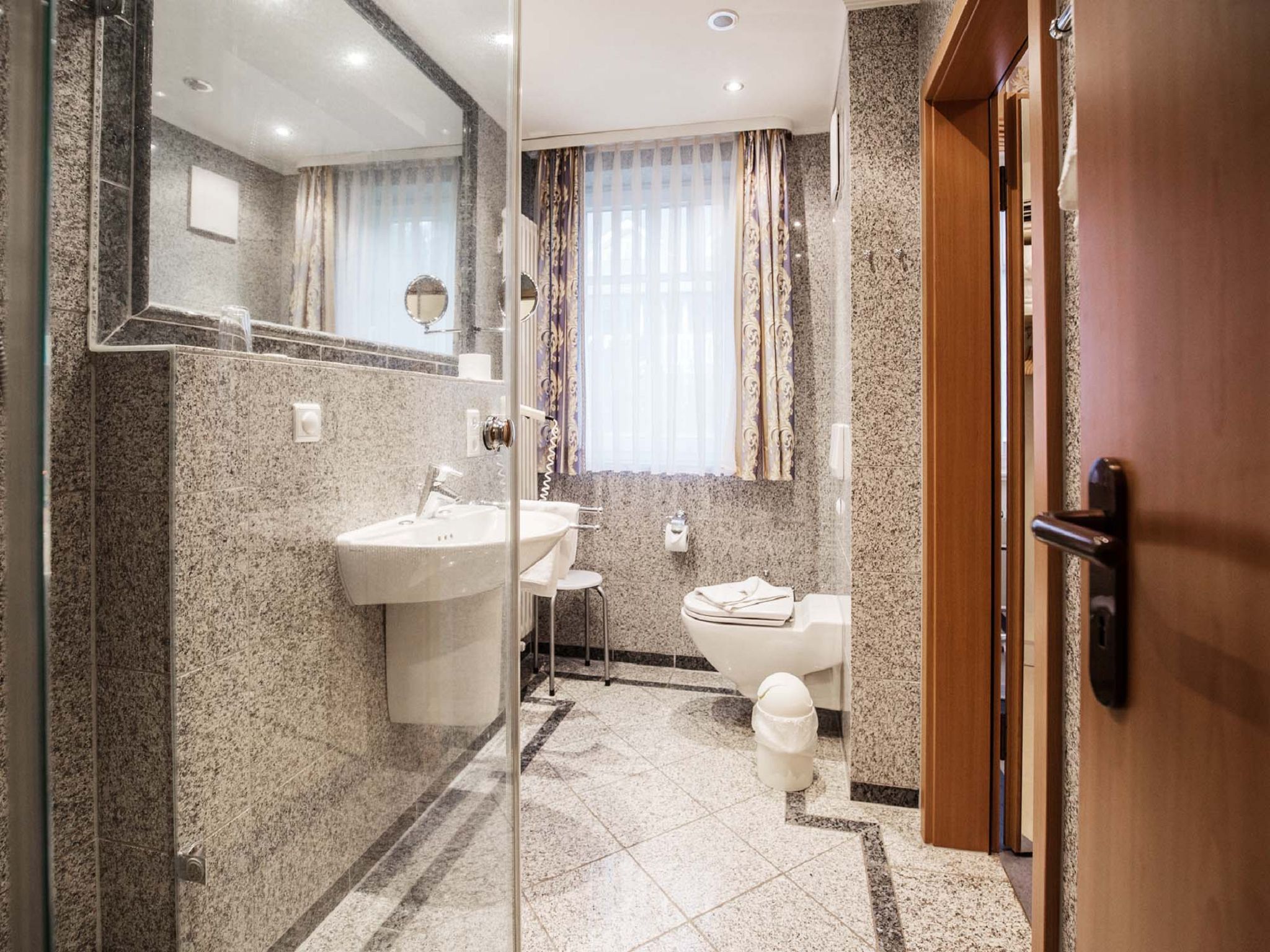 Dünenpark Binz Komfort Ferienwohnung mit 1 Schlafzimmer und Terrasse im Erdgeschoss (285) Insel Rügen - Badezimmer