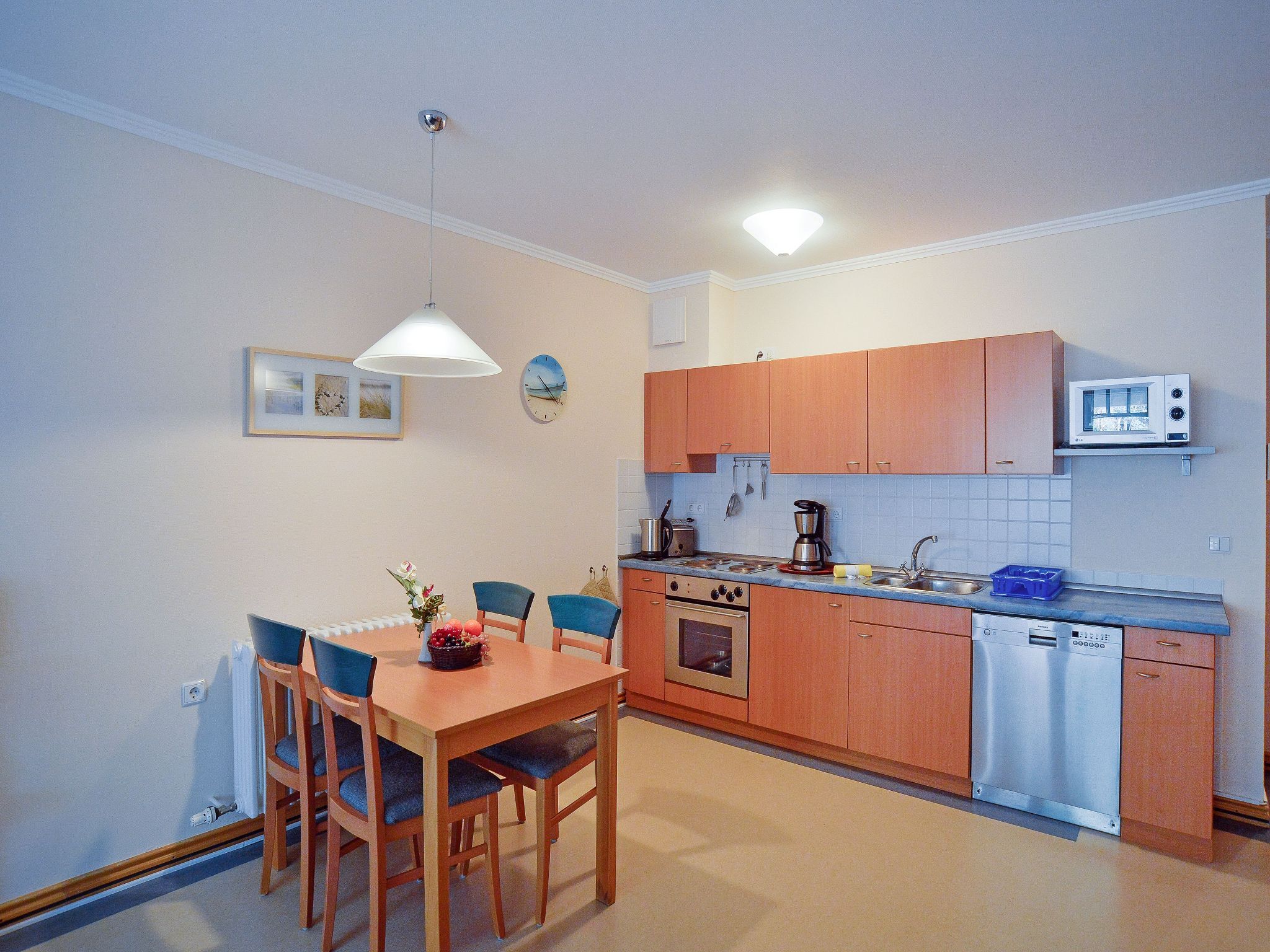 Dünenpark Binz Komfort Ferienwohnung mit 1 Schlafzimmer und Balkon im Obergeschoss (291) Insel Rügen - Küche / Küchenzeile