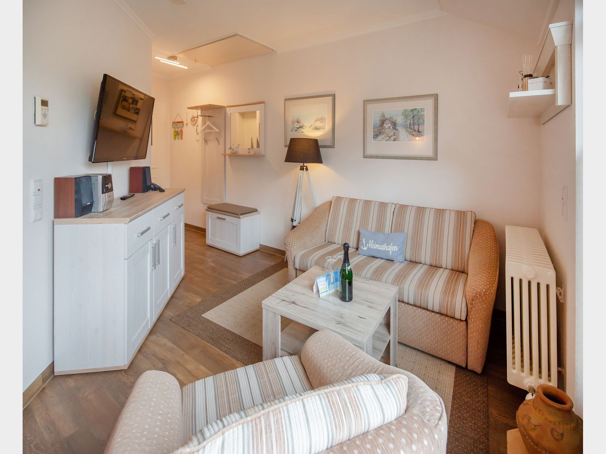 Dünenpark Binz Komfort Ferienwohnung mit 1 Schlafzimmer und Balkon im Dachgeschoss (283) Insel Rügen - Wohnzimmer