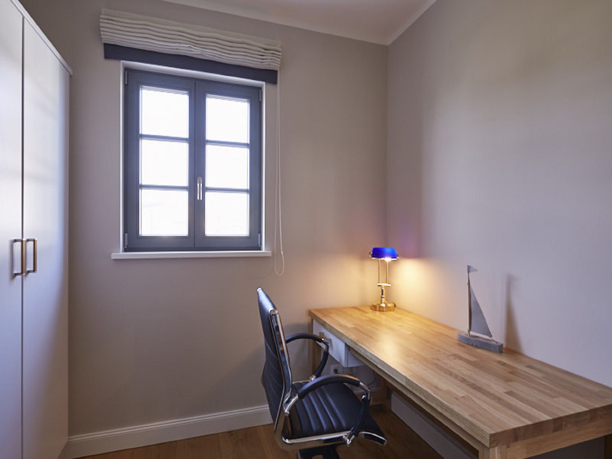 Luxus Reetdachvilla mit 3 Schlafzimmern, Sauna und Kamin (E27) - Wohnzimmer