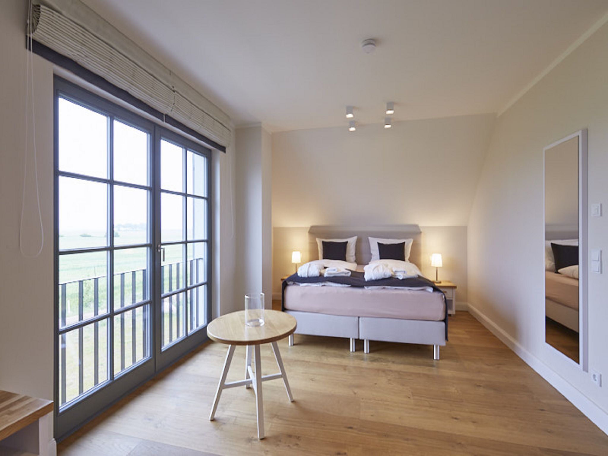 Premium Reetdachvilla mit 2 Schlafzimmern, Sauna und Kamin (E22) - Schlafzimmer