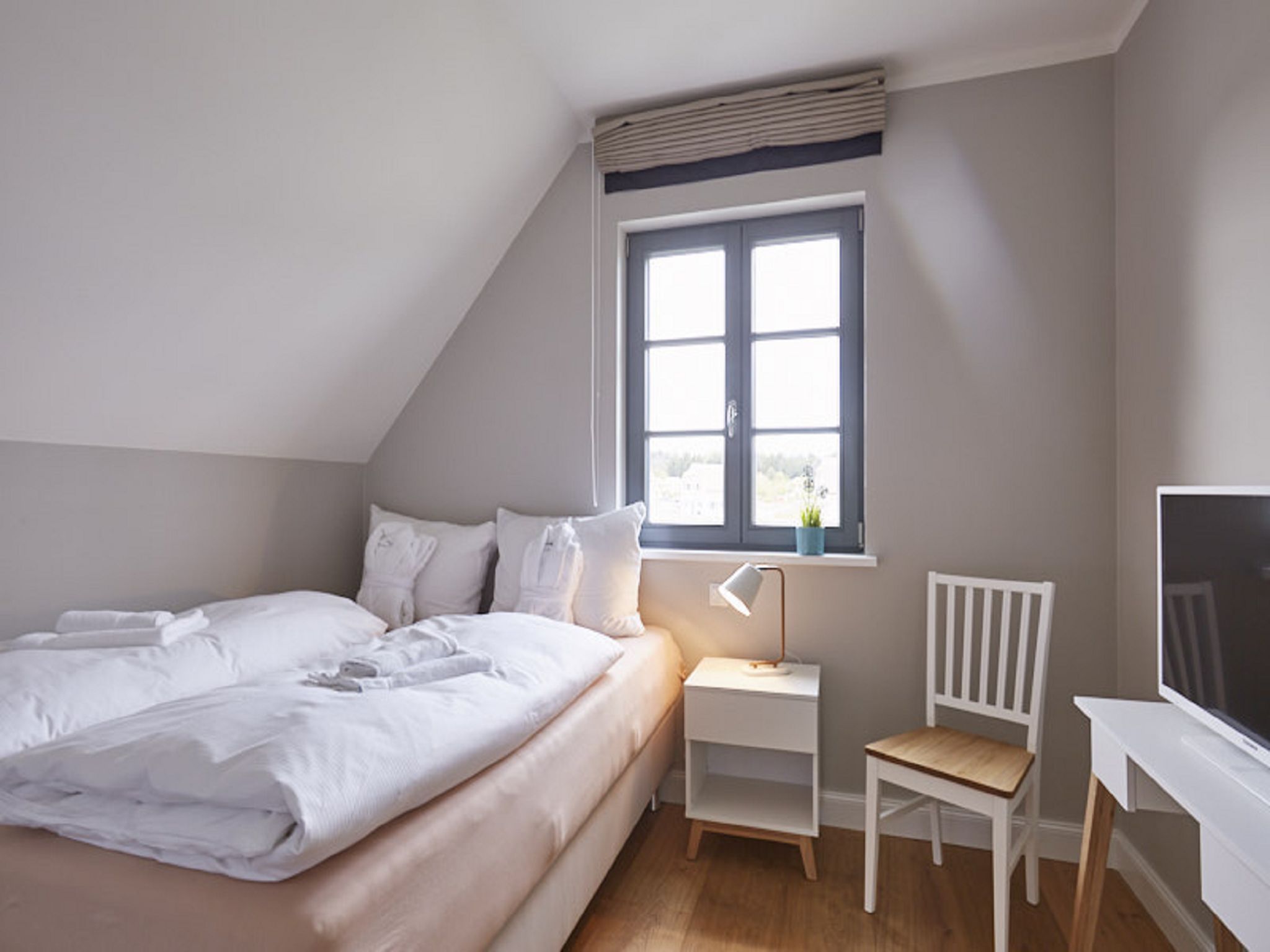 Premium Reetdachvilla mit 3 Schlafzimmern, Sauna und Kamin (E21) - Schlafzimmer