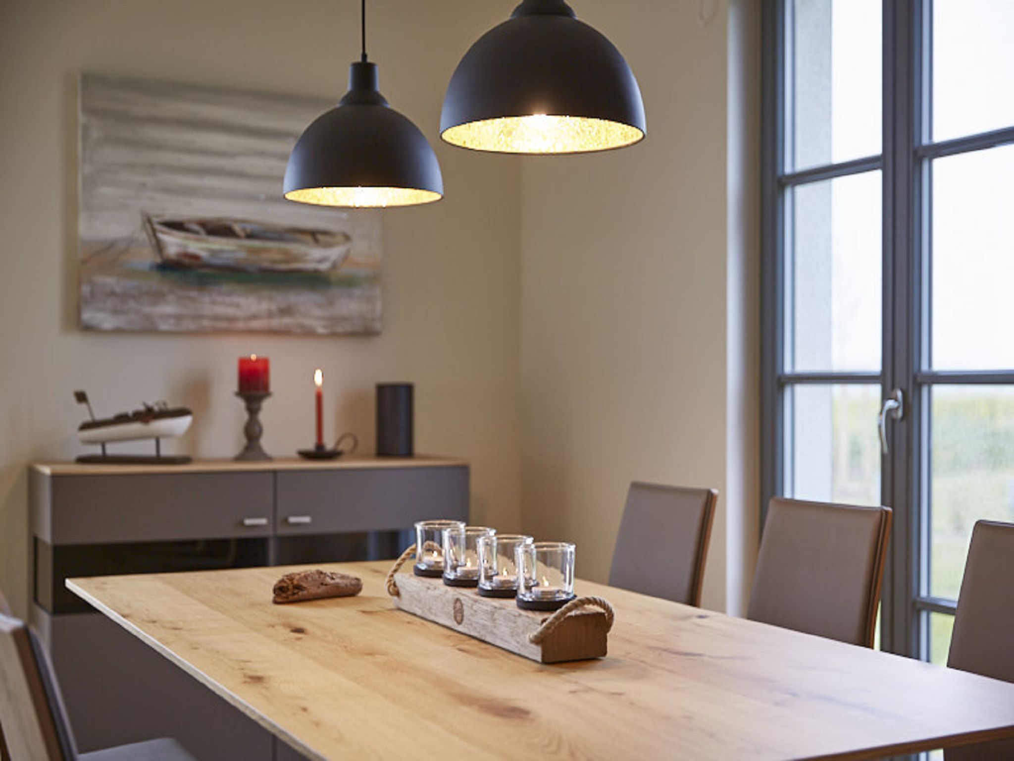 Premium Reetdachvilla mit 3 Schlafzimmern, Sauna und Kamin (E19) - Wohnzimmer