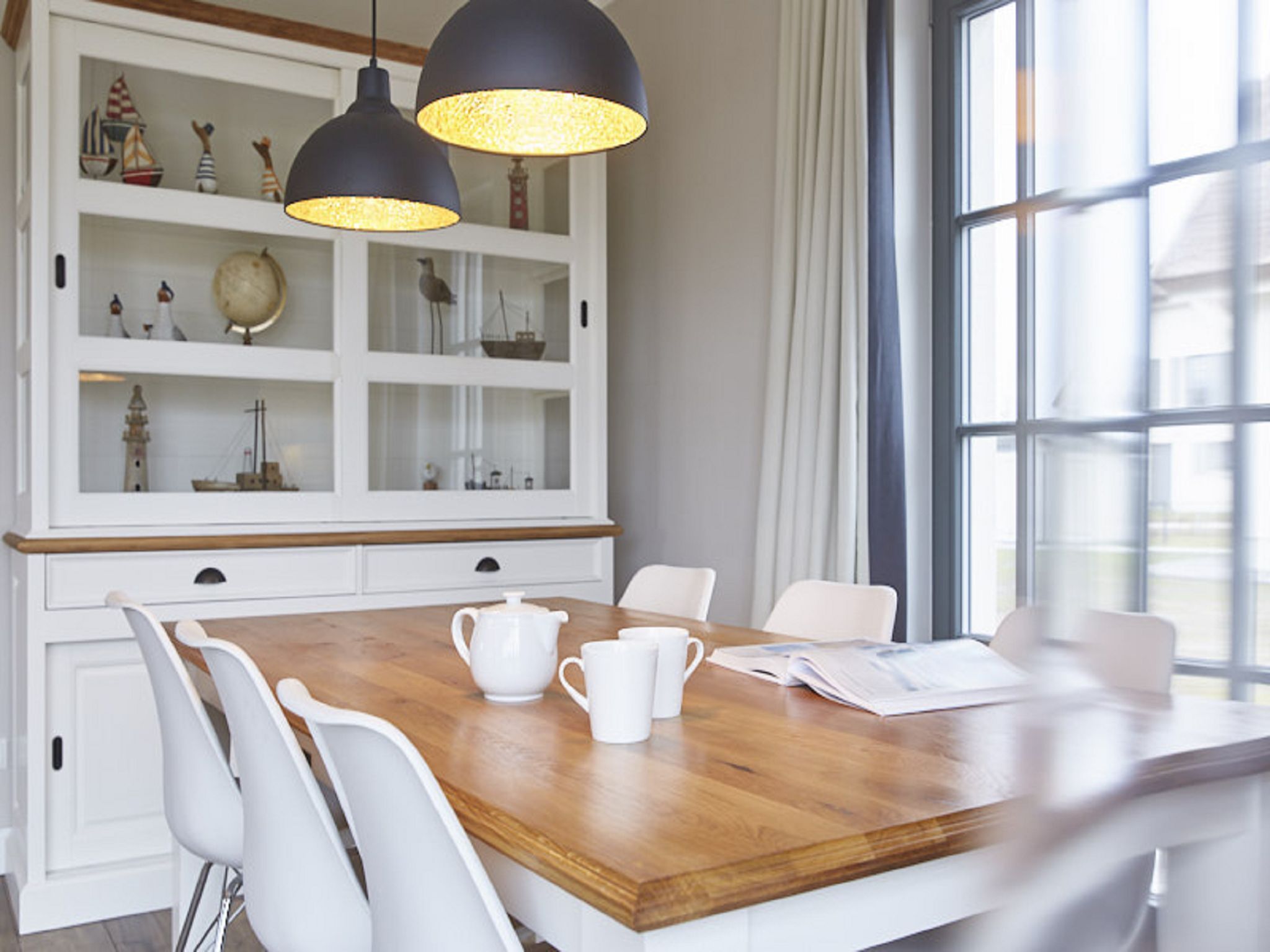 Luxus Reetdachvilla mit 3 Schlafzimmern, Sauna und Kamin (E17) - Wohnzimmer