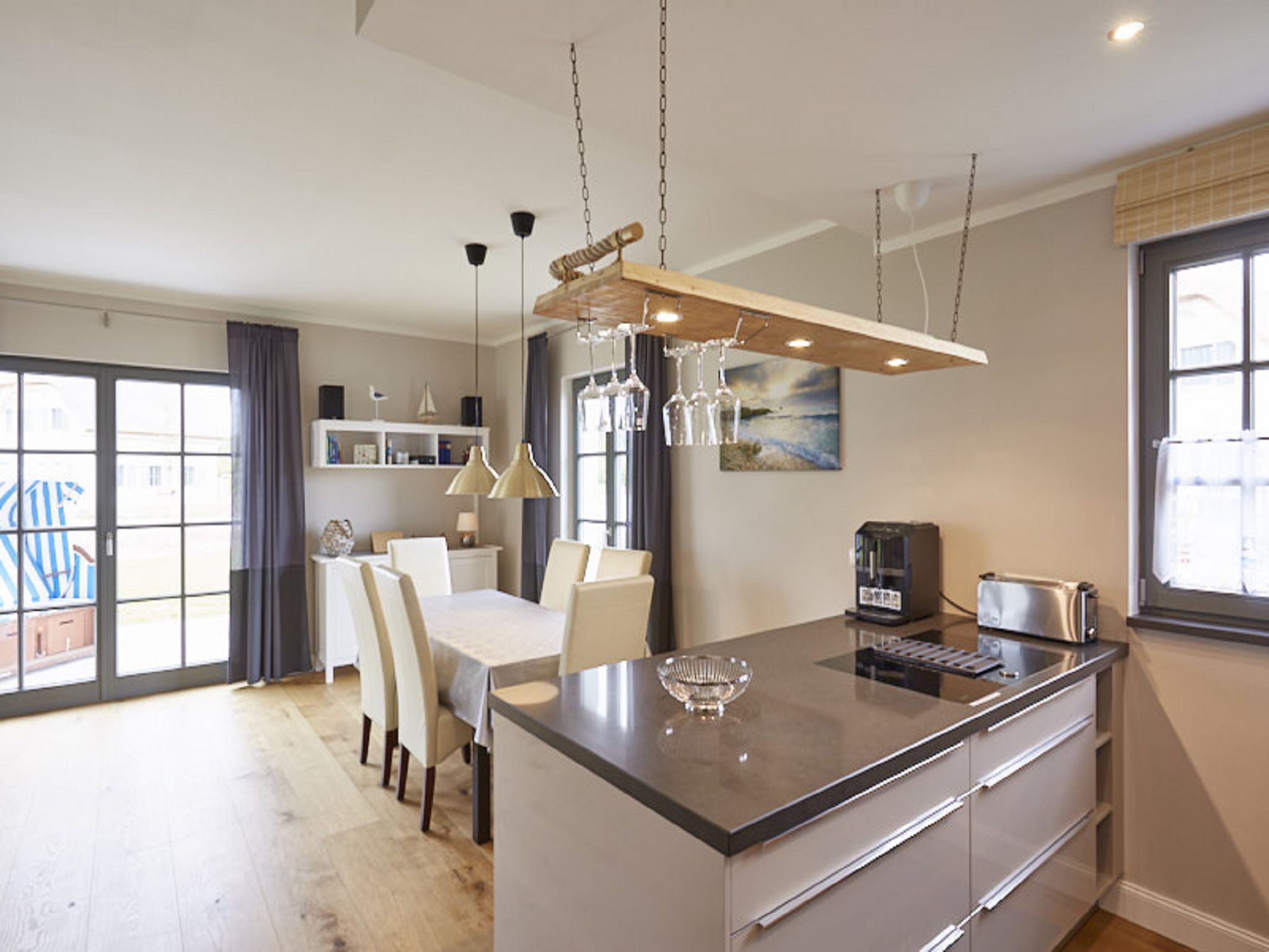 Premium Reetdachvilla mit 3 Schlafzimmern, Sauna und Kamin (E15) - Küche / Küchenzeile