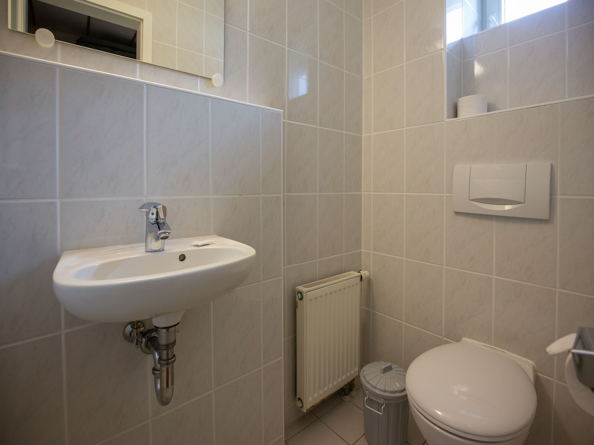 Feriendorf Rugana Komfort Ferienwohnung mit 2 Schlafzimmern und Terrasse (D02) Insel Rügen - Badezimmer