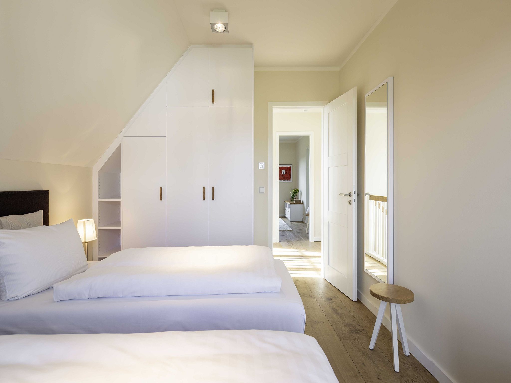 Luxus Reetdachvilla mit 3 Schlafzimmern, Sauna und Kamin (E07) - Schlafzimmer