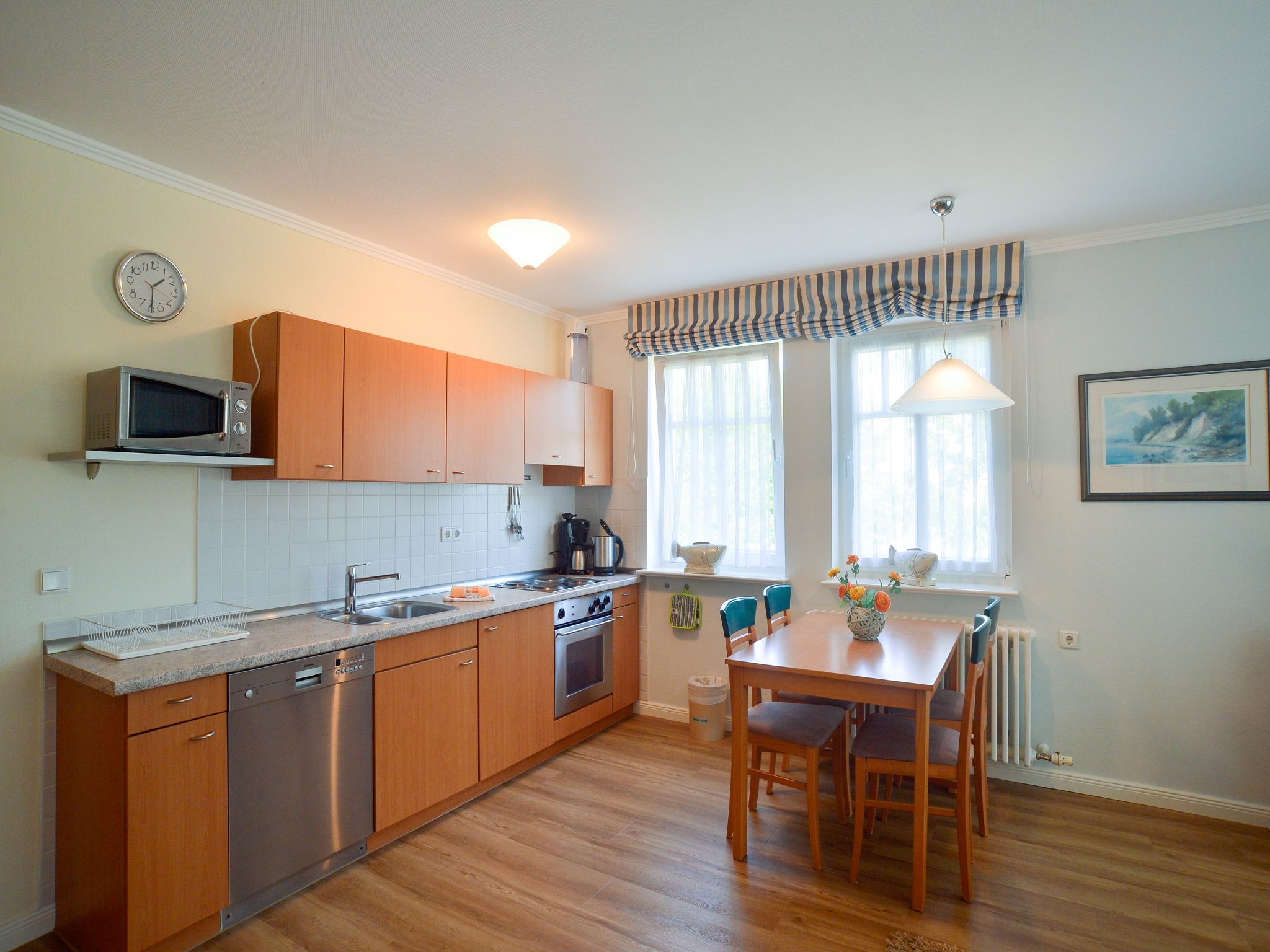 Dünenpark Binz Komfort Ferienwohnung mit 1 Schlafzimmer und Balkon im Obergeschoss (108) Insel Rügen - Küche / Küchenzeile