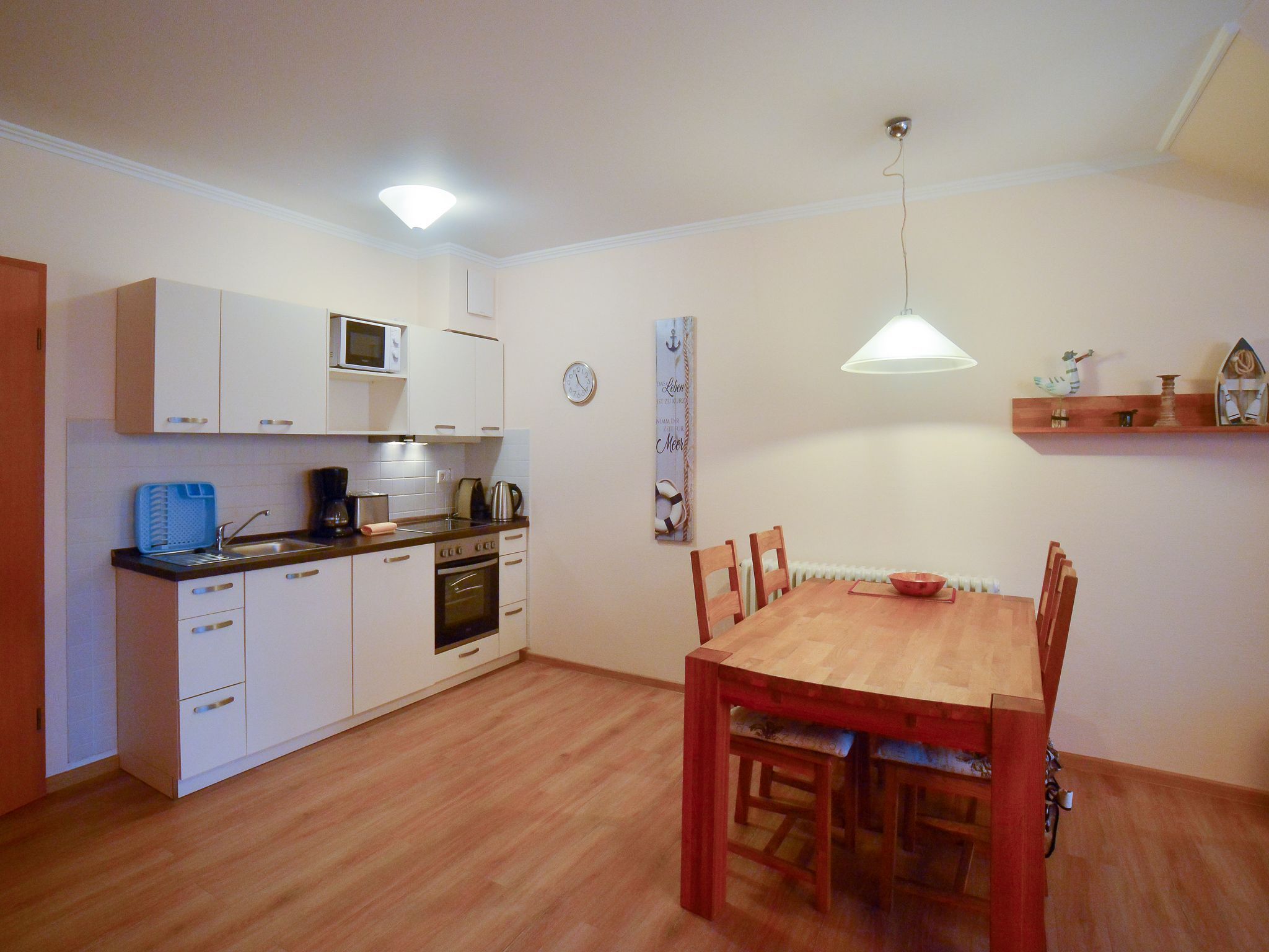 Dünenpark Binz Komfortplus Ferienwohnung mit 1 Schlafzimmer und Balkon im Dachgeschoss (112) Insel Rügen - Küche / Küchenzeile