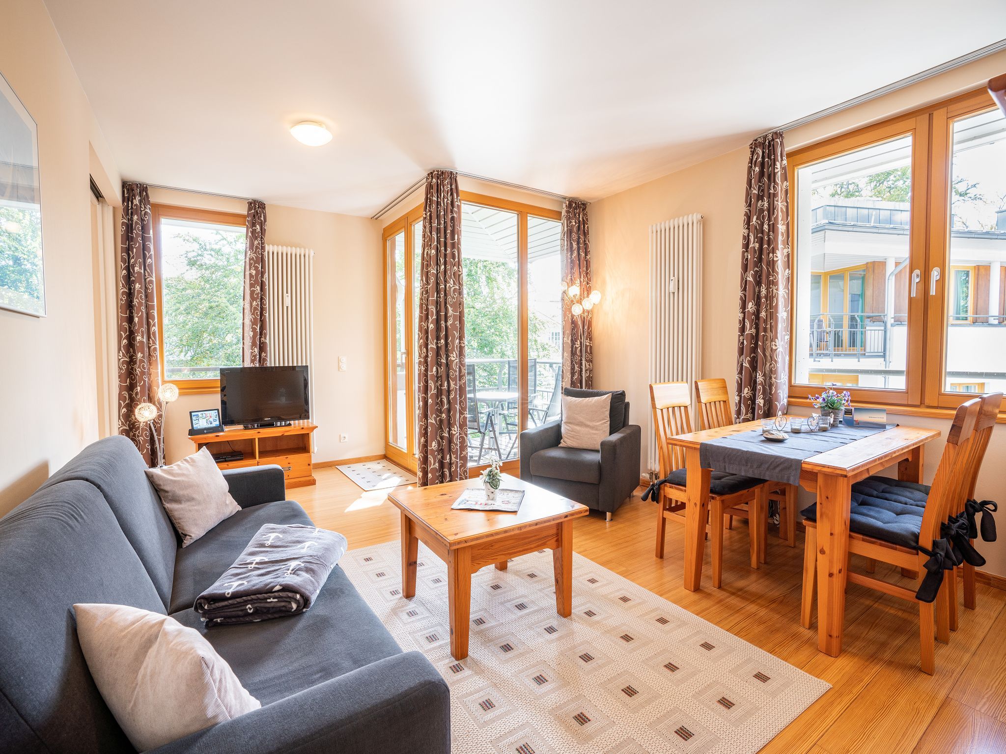 Kaiservillen Heringsdorf Ferienwohnung mit 1 Schlafzimmer und Balkon (D234) Insel Usedom - Wohnzimmer