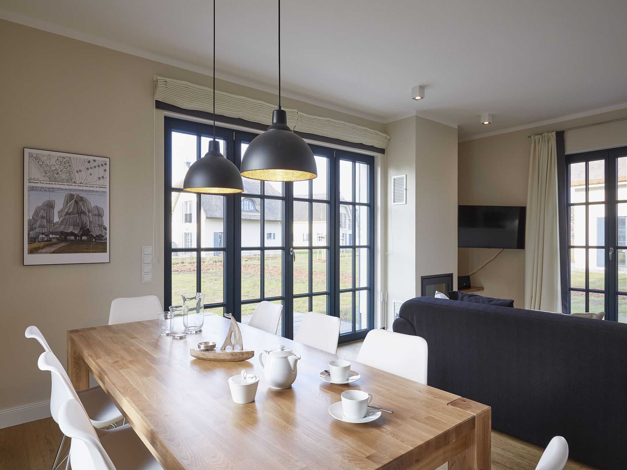 Luxus Reetdachvilla mit 3 Schlafzimmern, Sauna und Kamin (F08) - Wohnzimmer