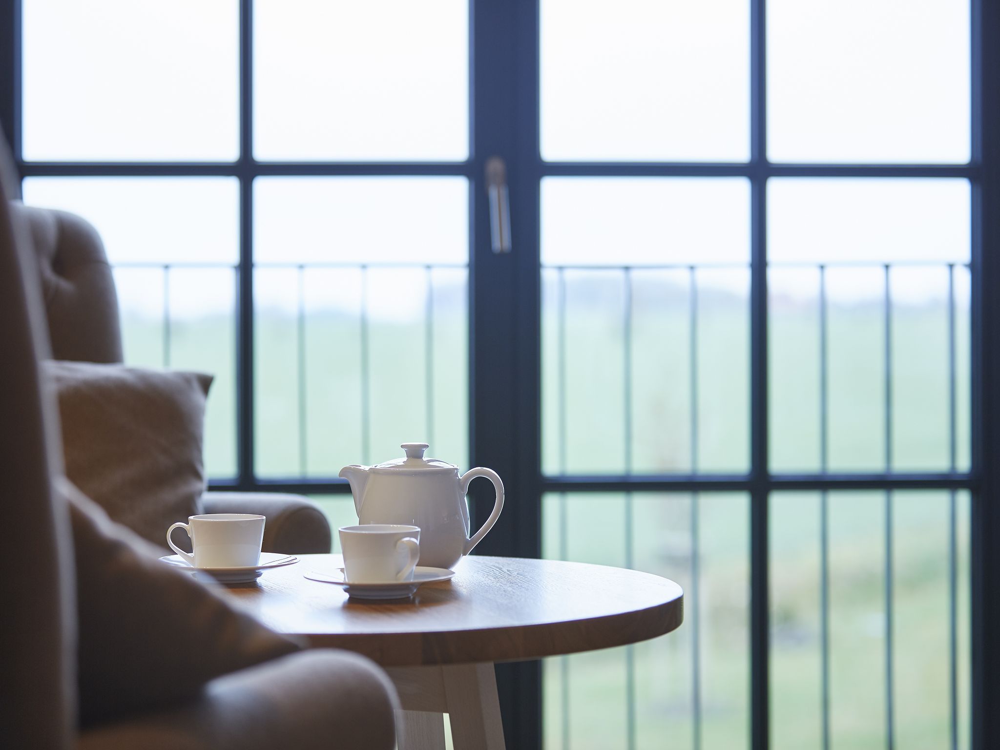 Premium Reetdachvilla mit 3 Schlafzimmern, Sauna und Kamin (F10) - Gartenblick